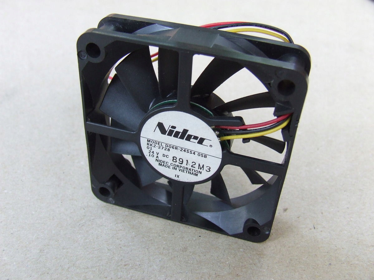 Wentylator NIDEC 24V/0,1A (60x60x15) Kod producenta D06R-24SS2 01B
