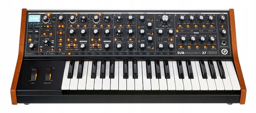 Moog Subsequent 37 Standard