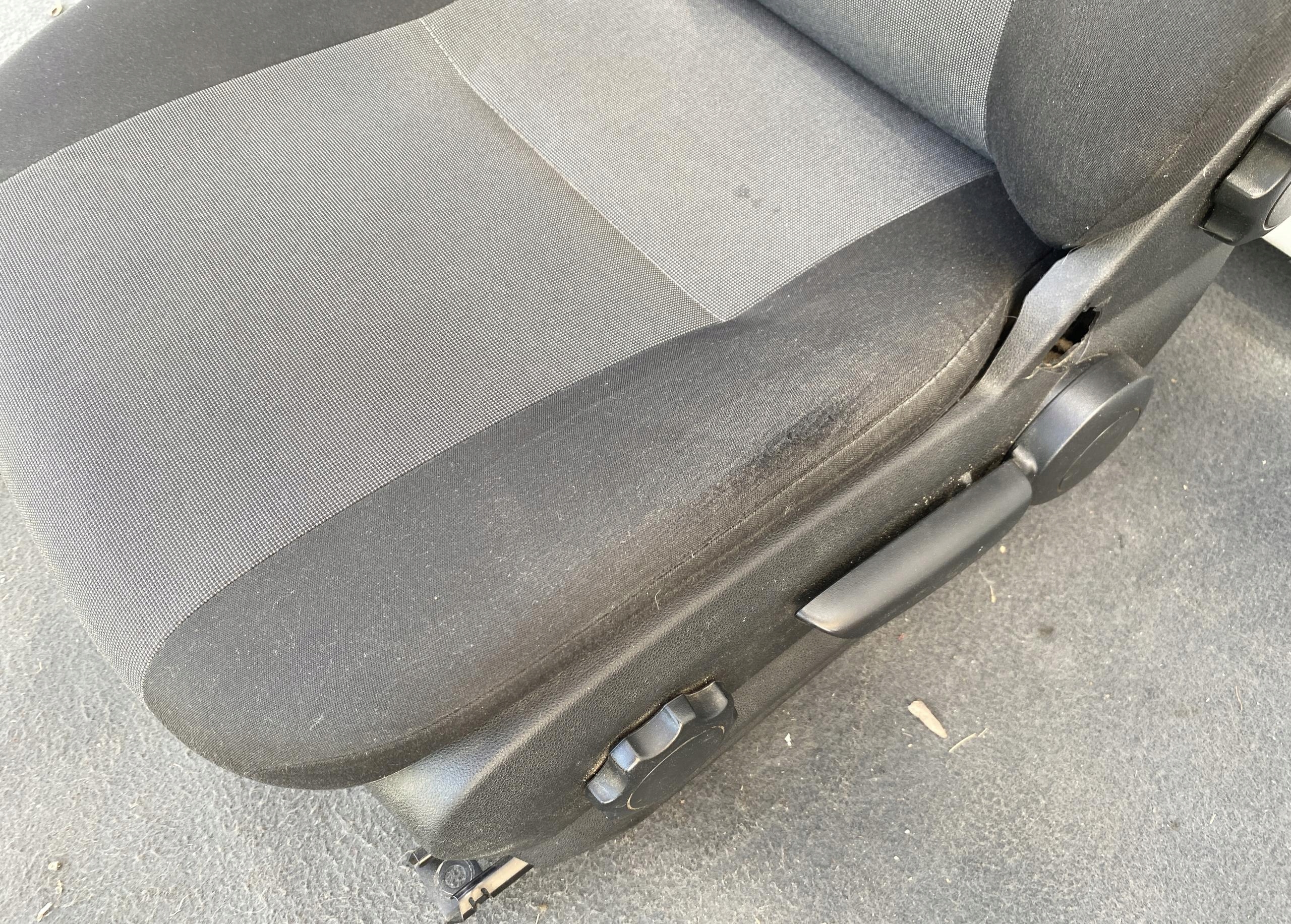 SPRINTER 906 VW CRAFTER 06- seat front driver´s left Z PODLOKIETNIKIEM