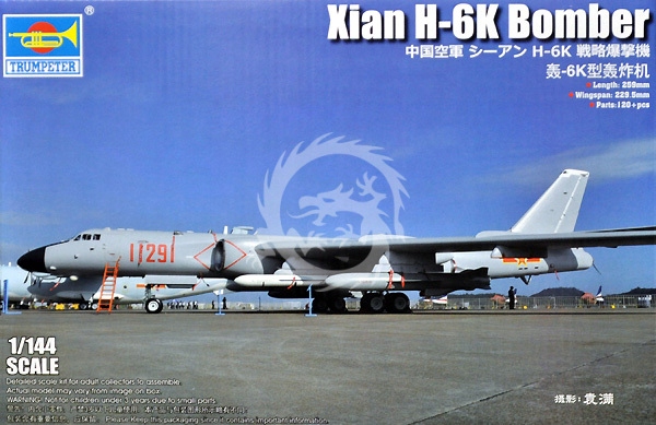 Xian H-6K Strategic Bomber Trumpeter 03930 měřítko 1/144
