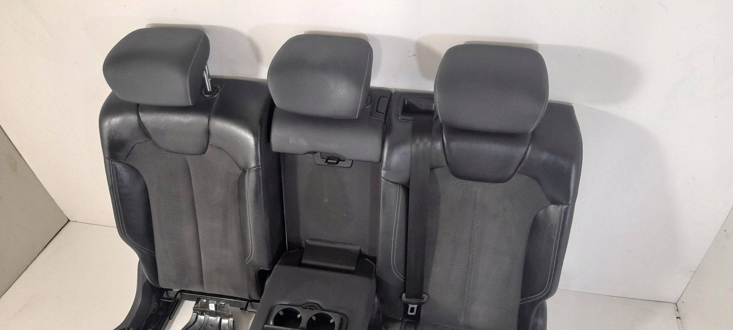 Audi Q5 80A SQ5 FY S-Line Sitz hinten (QT30)