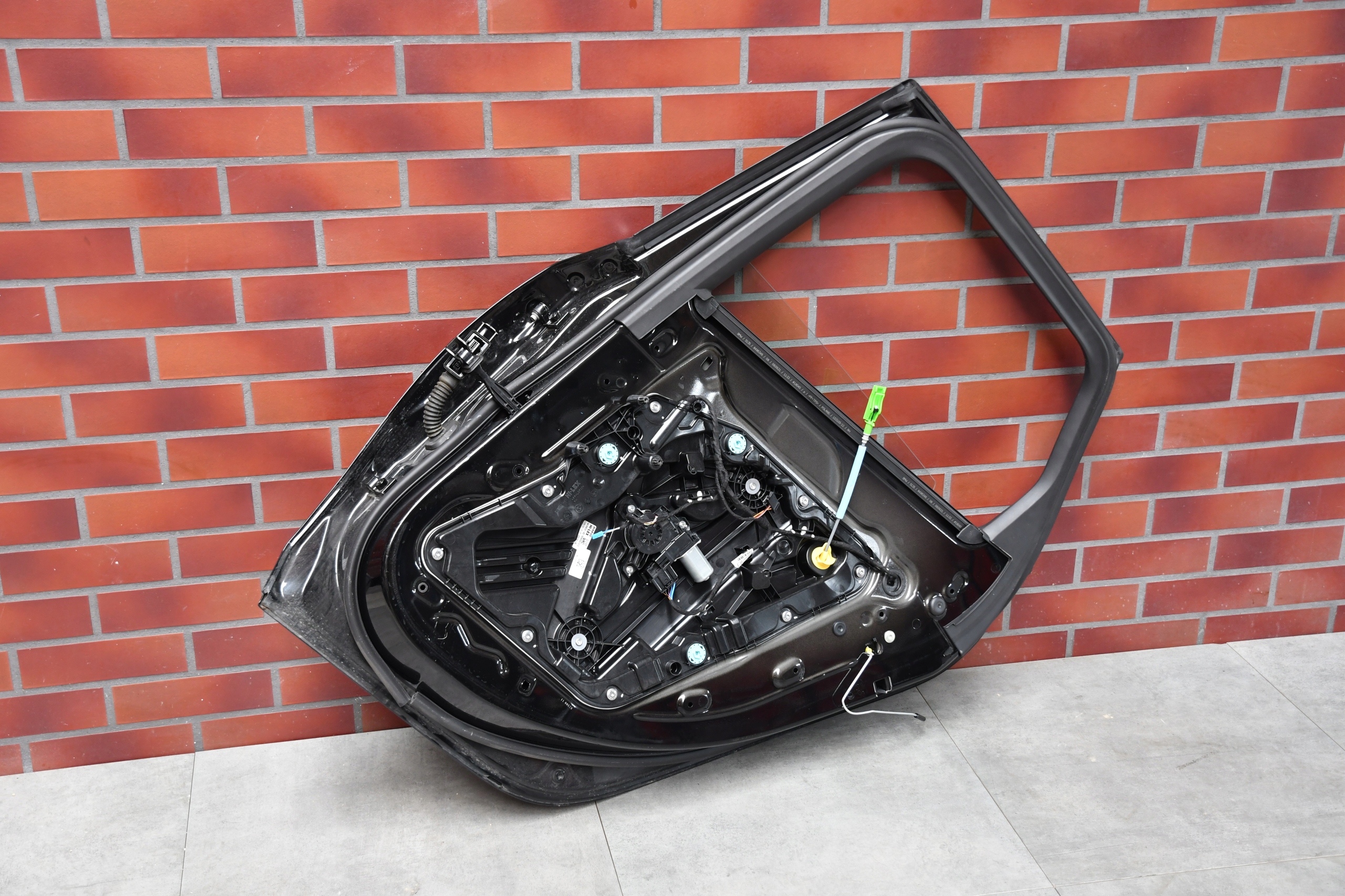 door right rear. rear part BMW 2 U06 475