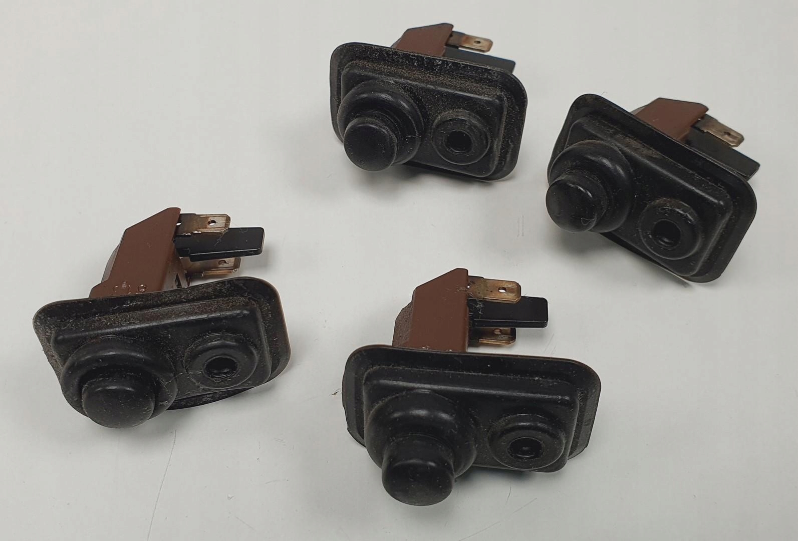 CZUJNIK DOMYKANIA DRZWI VOLVO V40 I 30864286 Numer katalogowy części 30864286