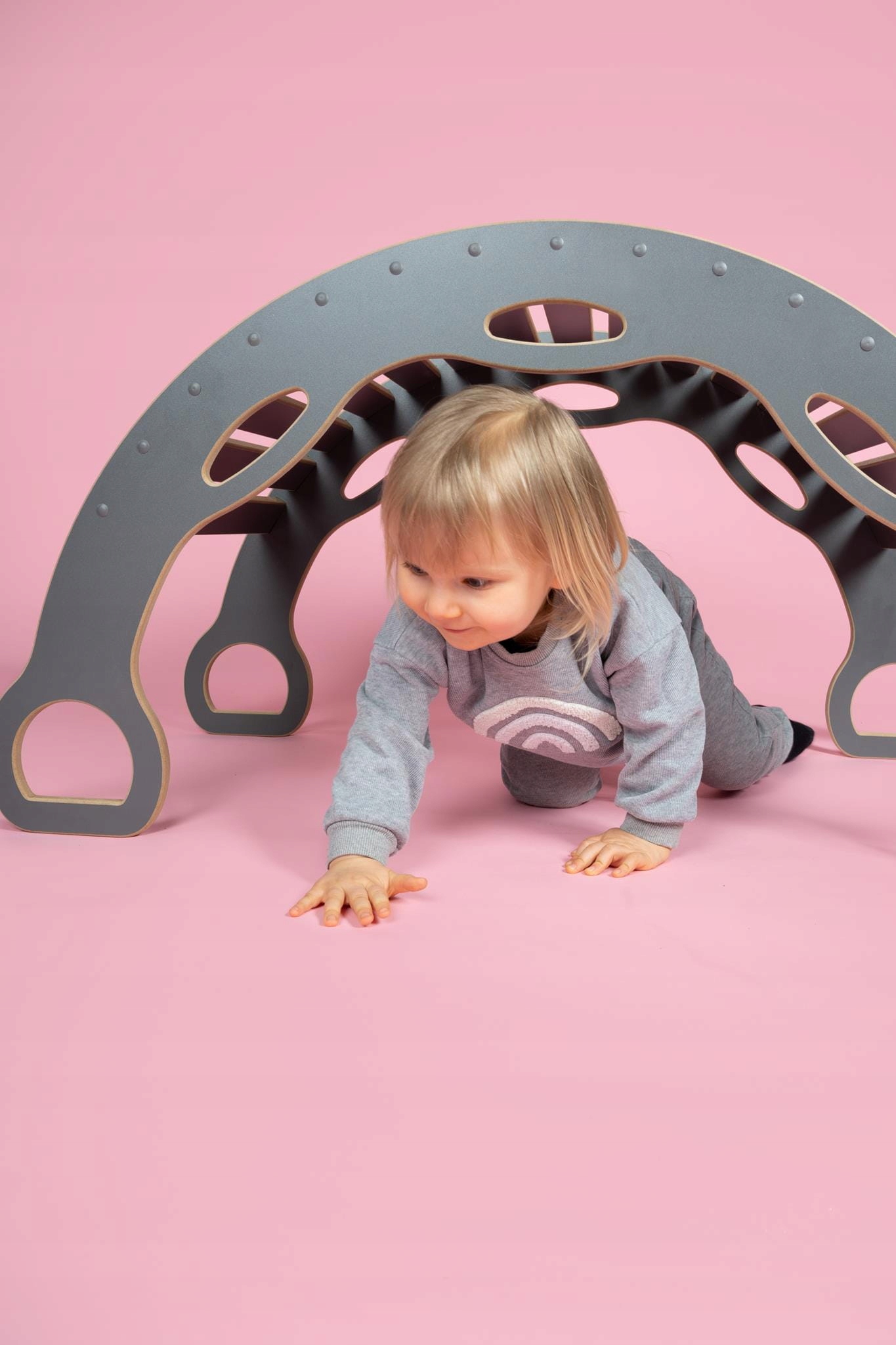 BUJAK MONTESSORI DUŻY Z UCHWYTAMI - TUPTI.WOOD Wiek dziecka 3 lata +