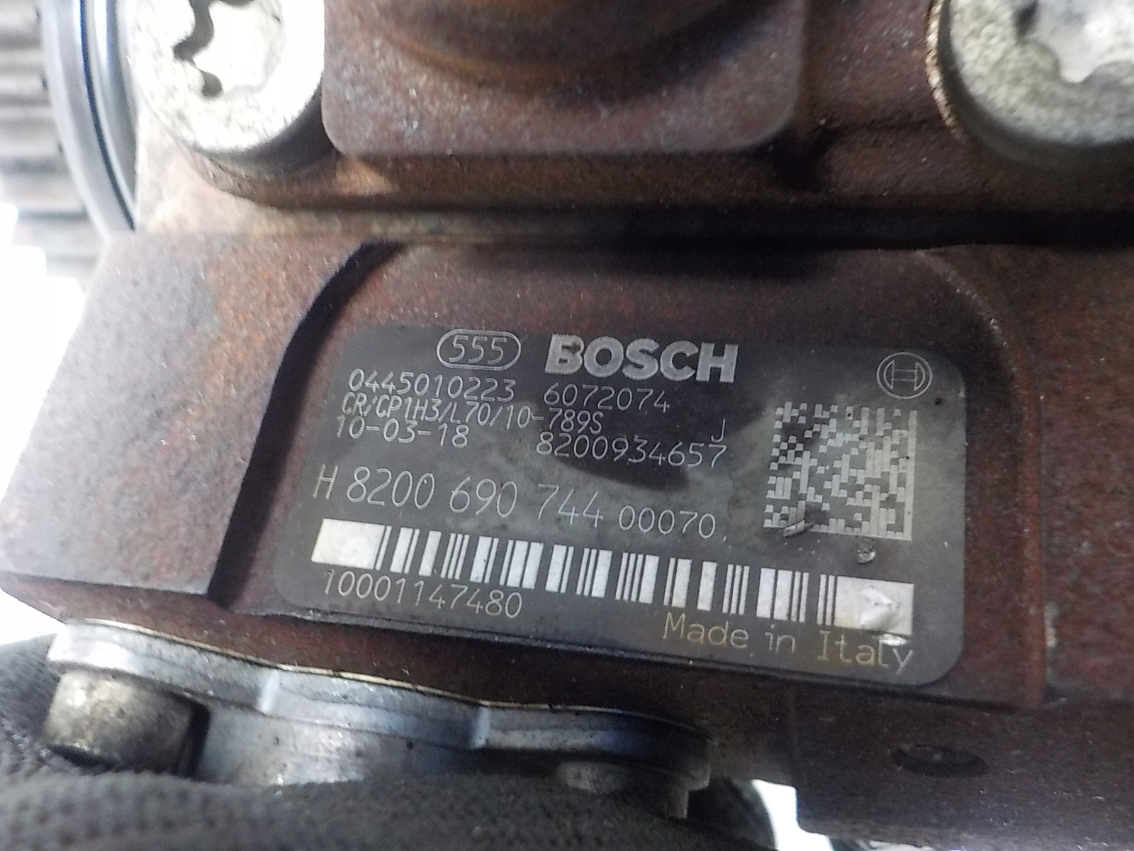 RENAULT NISSAN 2.0 DCI Einspritzpumpe BOSCH 0445010223