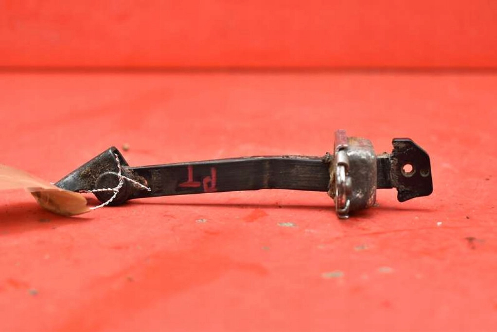 limiter door right rear part KIA VENGA 1 and 10-14