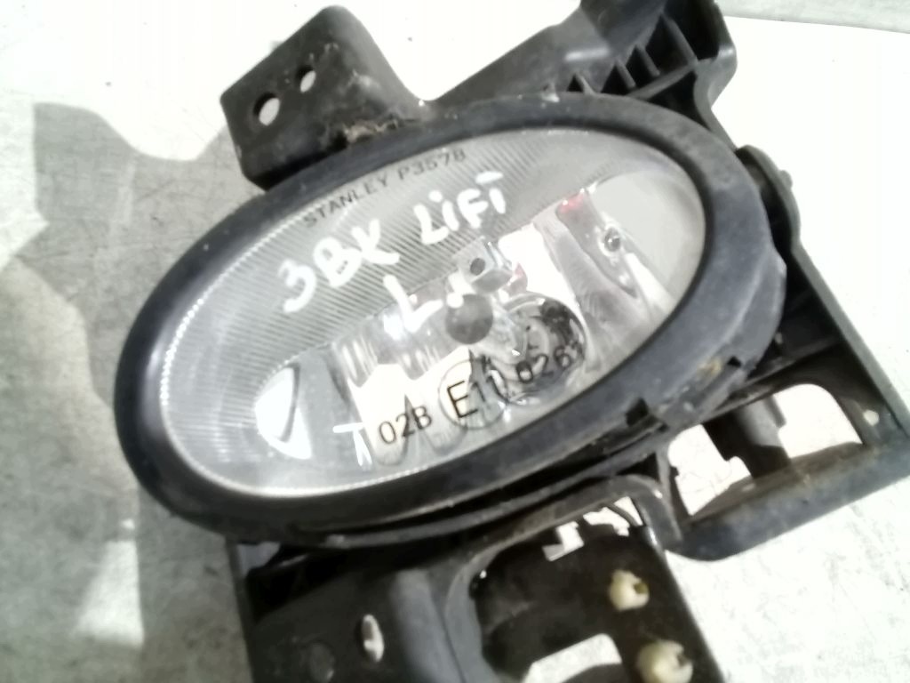 Mazda 3 BK lift fog light left