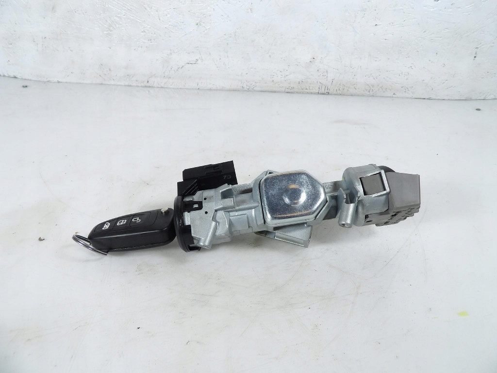 FORD C-MAX II 1.0EBOOST ignition 3M51-3F880-AE