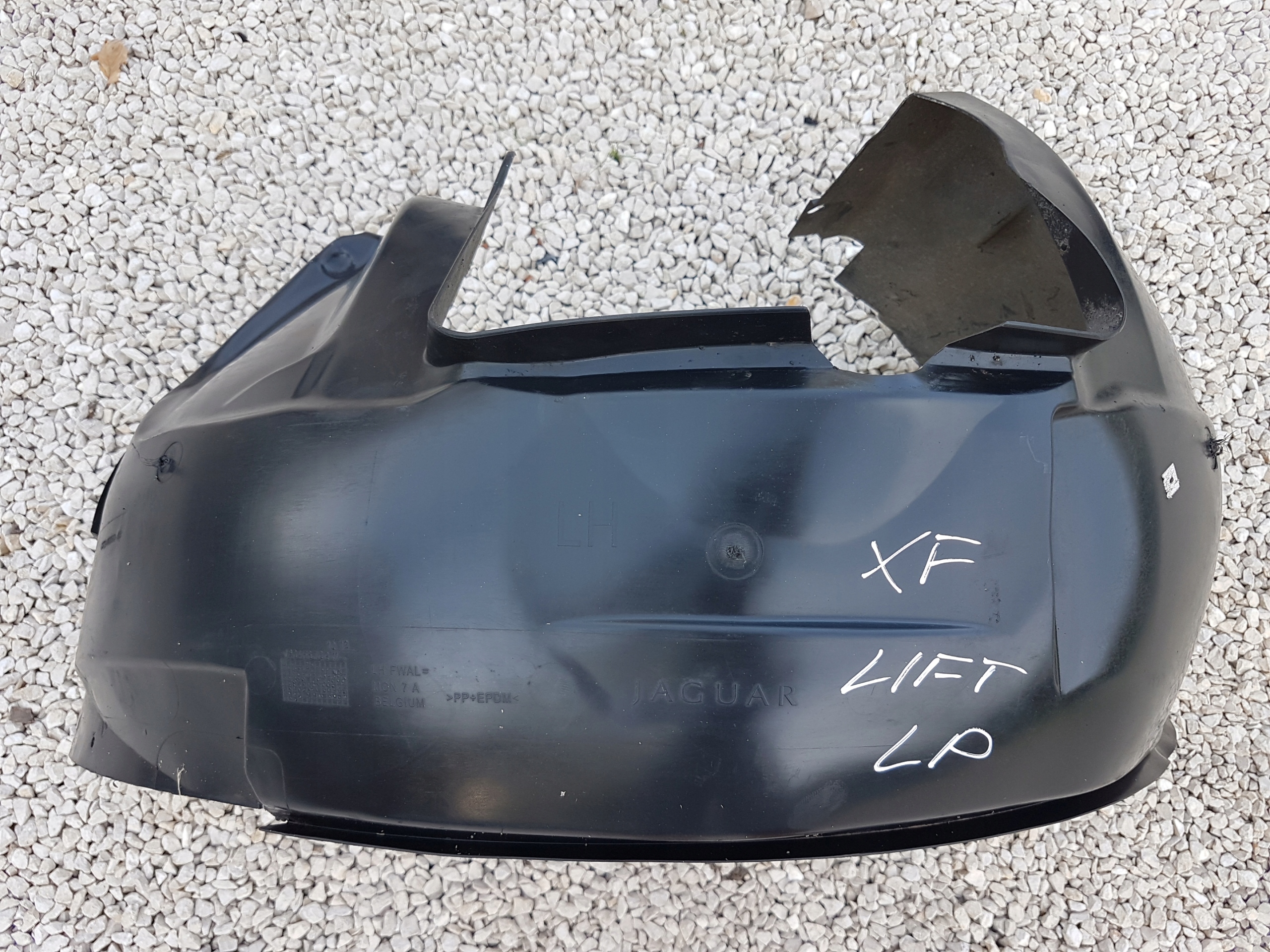 CX23-166563-AB - ЛЕВОЕ ПЕРЕДНЕЕ КРЫЛО JAGUAR XF LIFT 2011-2015