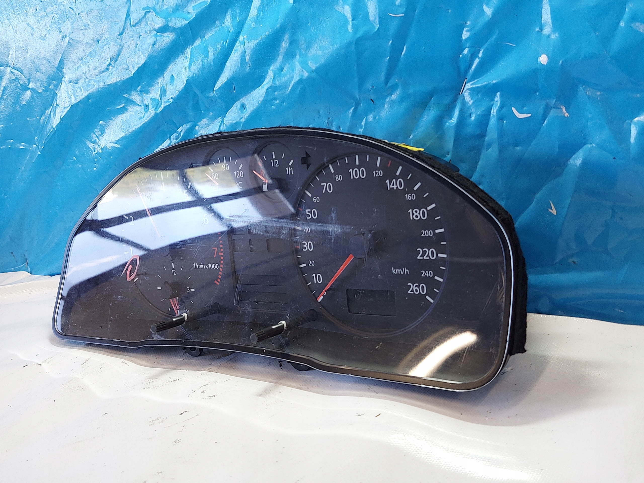 dials clock A4 B5 1.6 B 8D0919861C