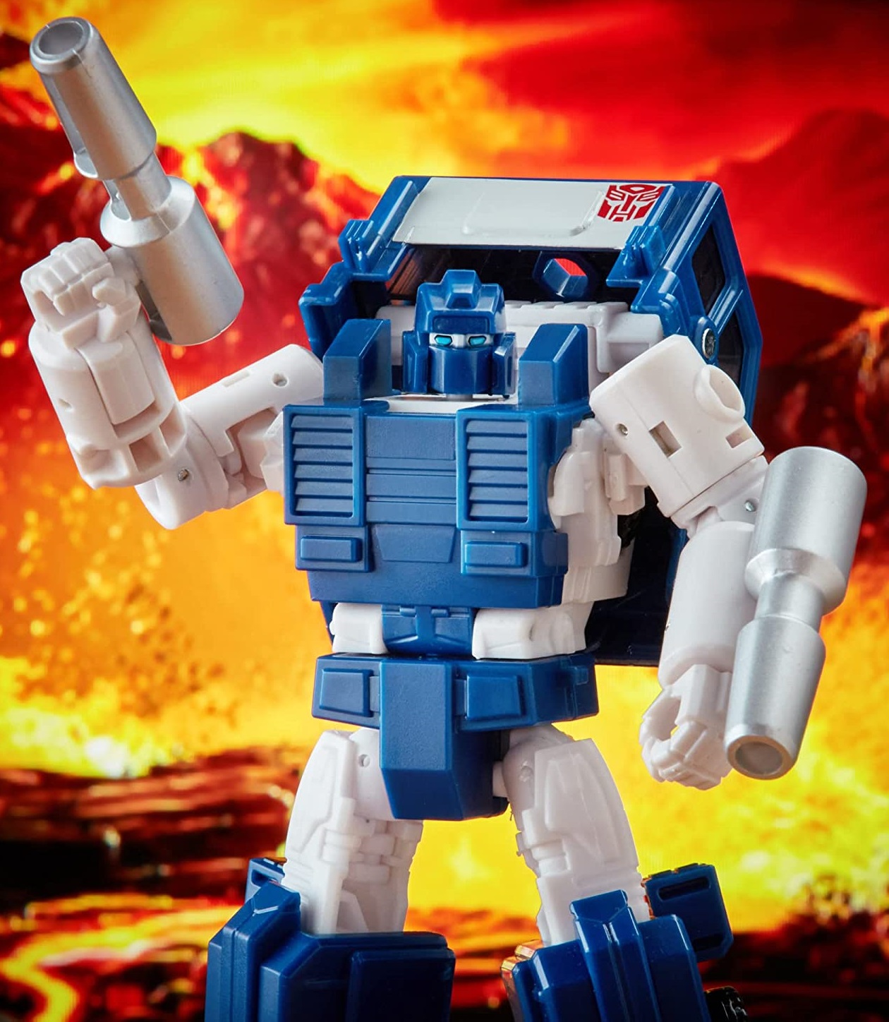 Transformers Kingdom Autobot Pipes WFC-K32 Deluxe Marka Hasbro