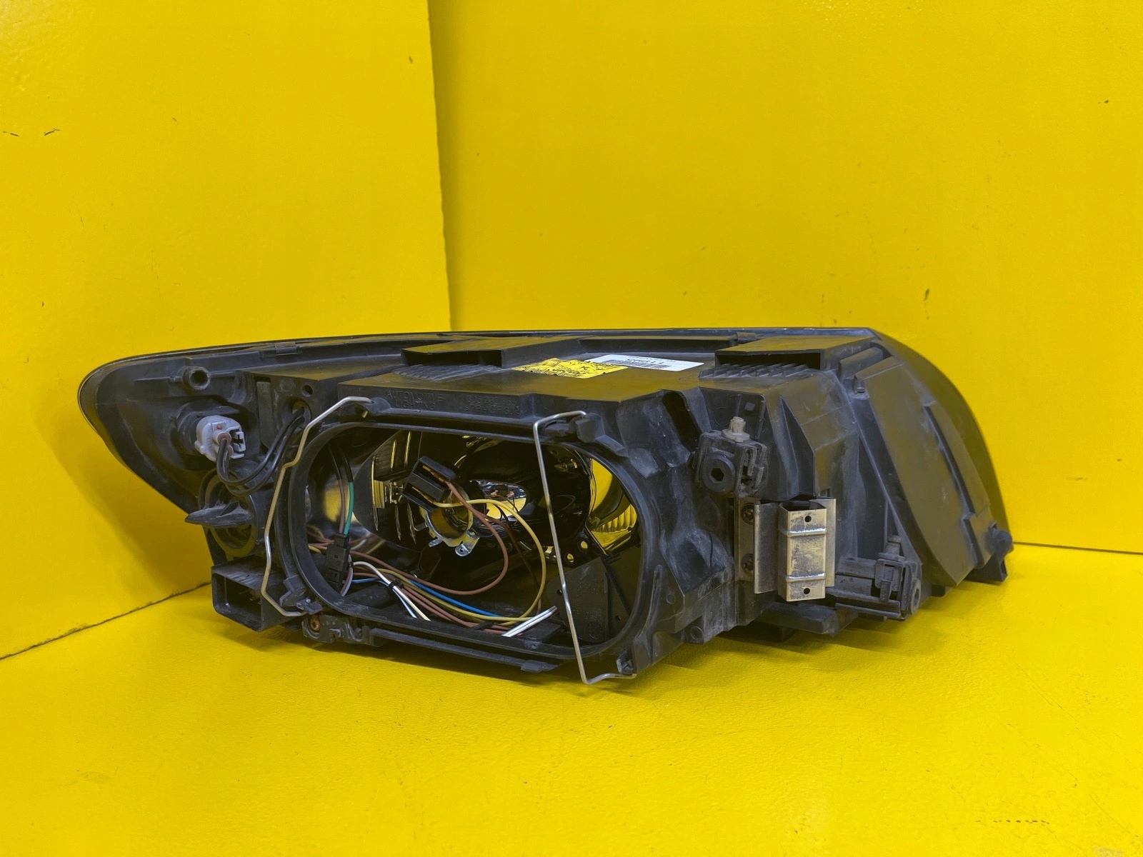 light left Volvo V50 04-07 lens 30698885