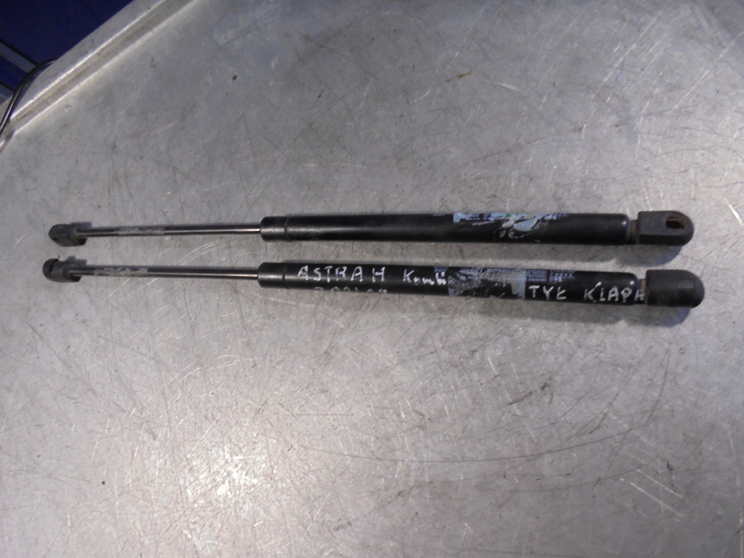 SILOWNIKI HECKKLAPPE OPEL ASTRA H 23231.00