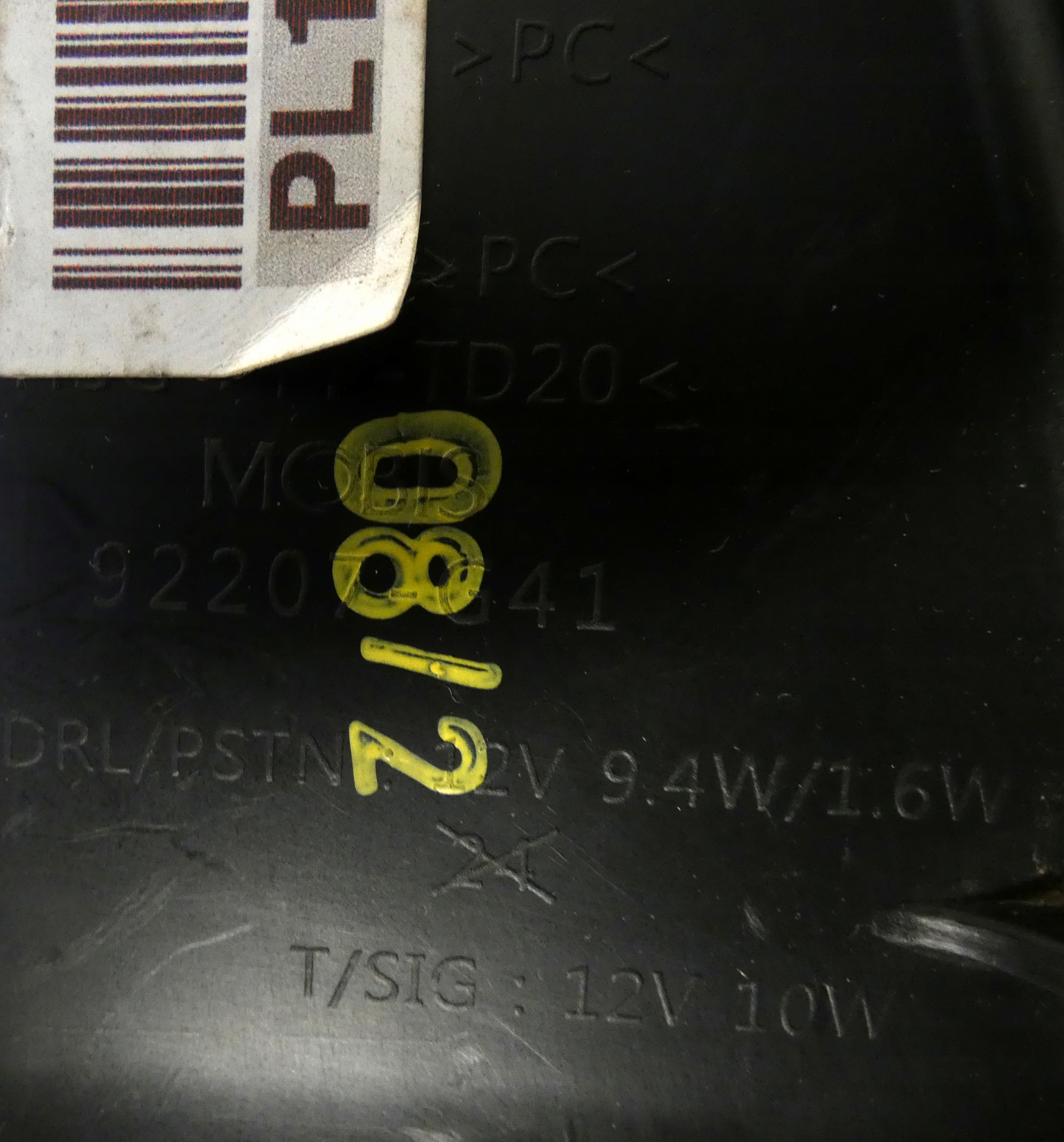 HYUNDAI I30 HATCHBACK 2017- HALOGEN LED DRL LEWY 92207-G41 Źródło światła LED