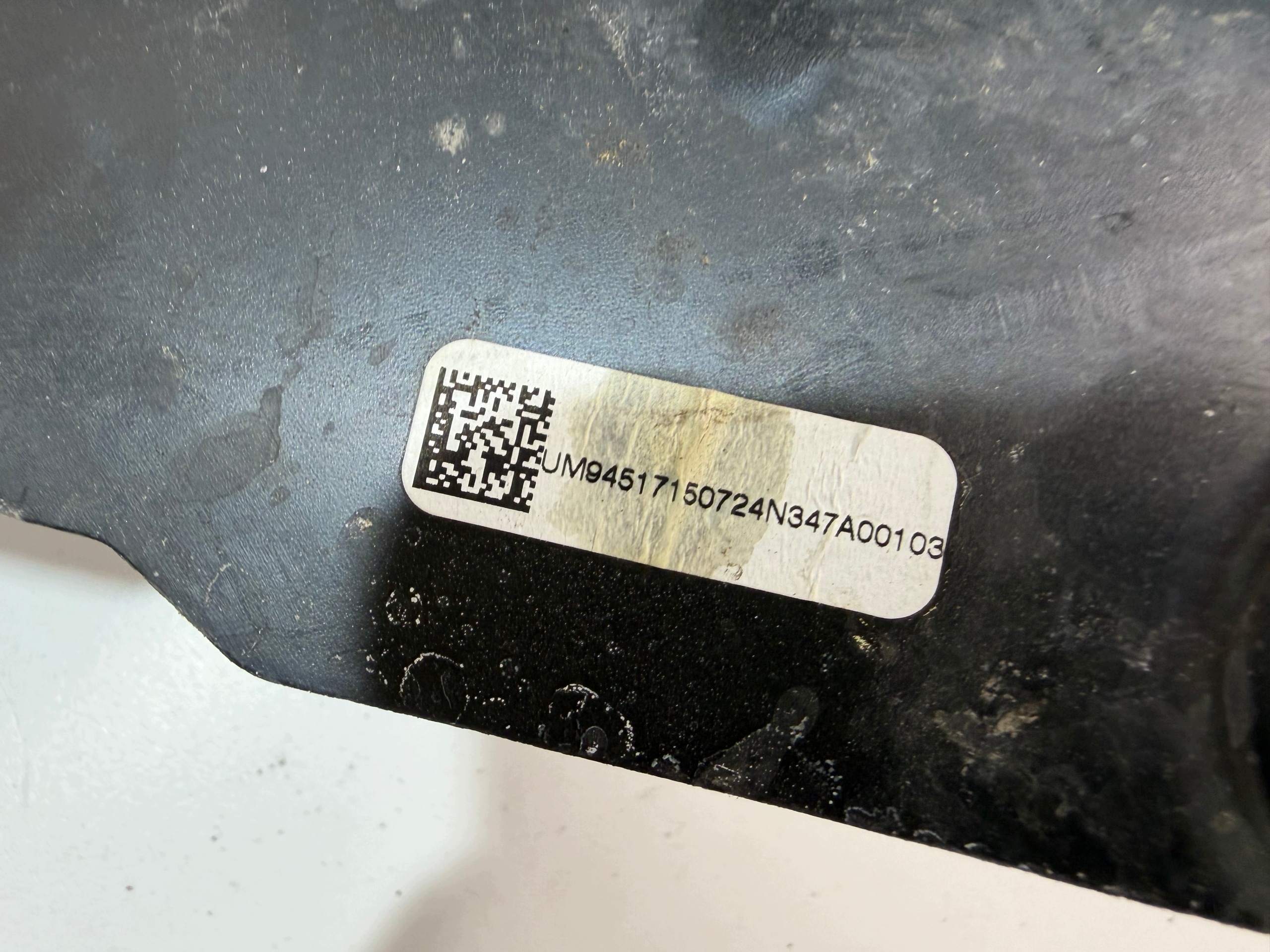 TROJKAT NADKOLA left front BMW XM G09 9451715