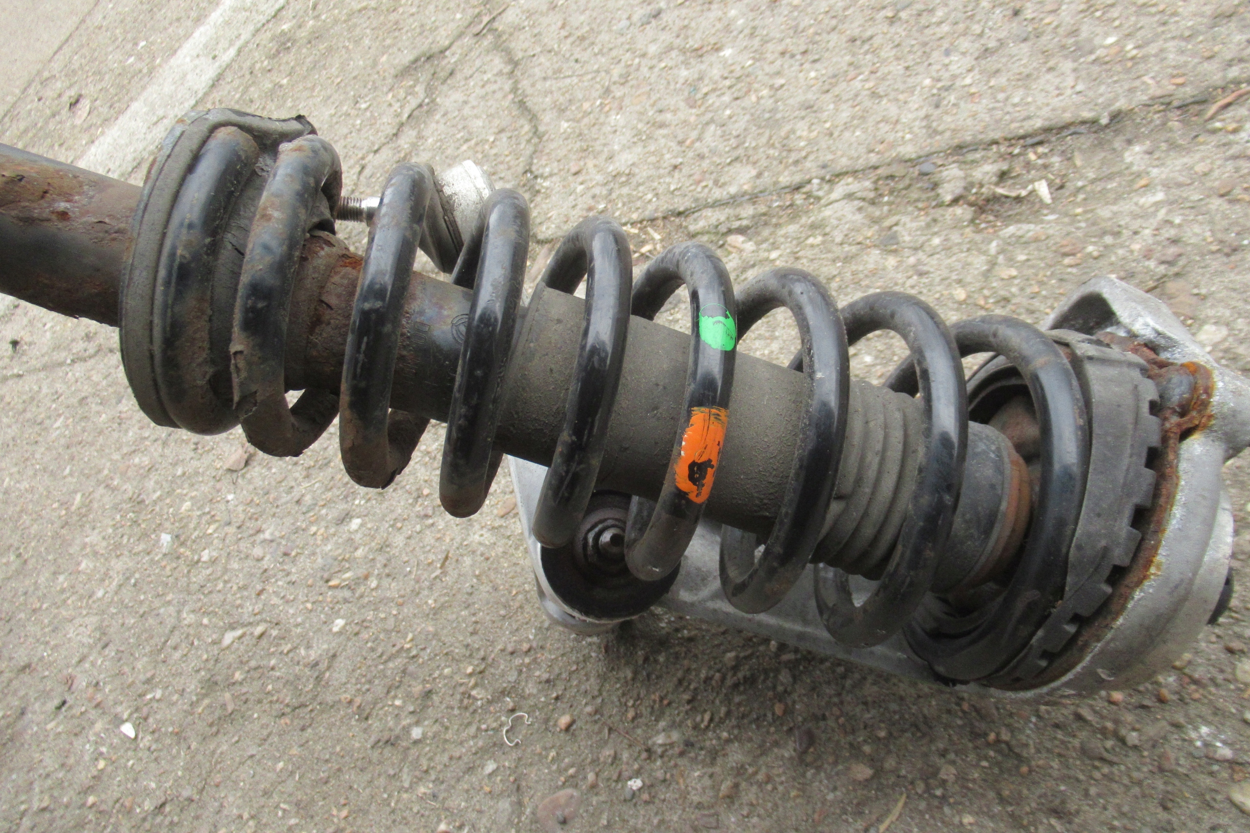 ALFA 147 1.6 TS 05R shock absorber right front