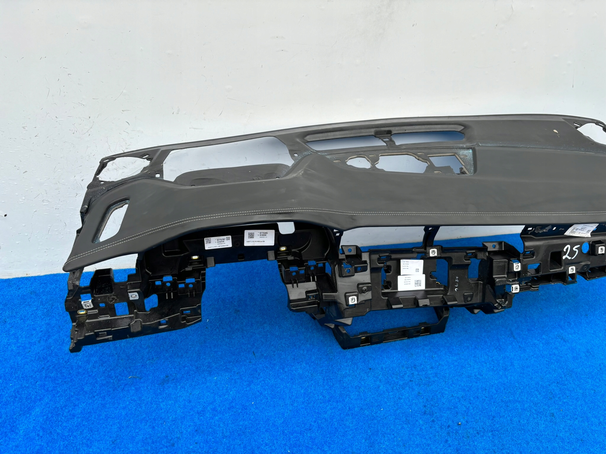 AUDI Q8 4M8 dashboard instrument panel console cockpit 18-23 ROK 4M8857033 NR25