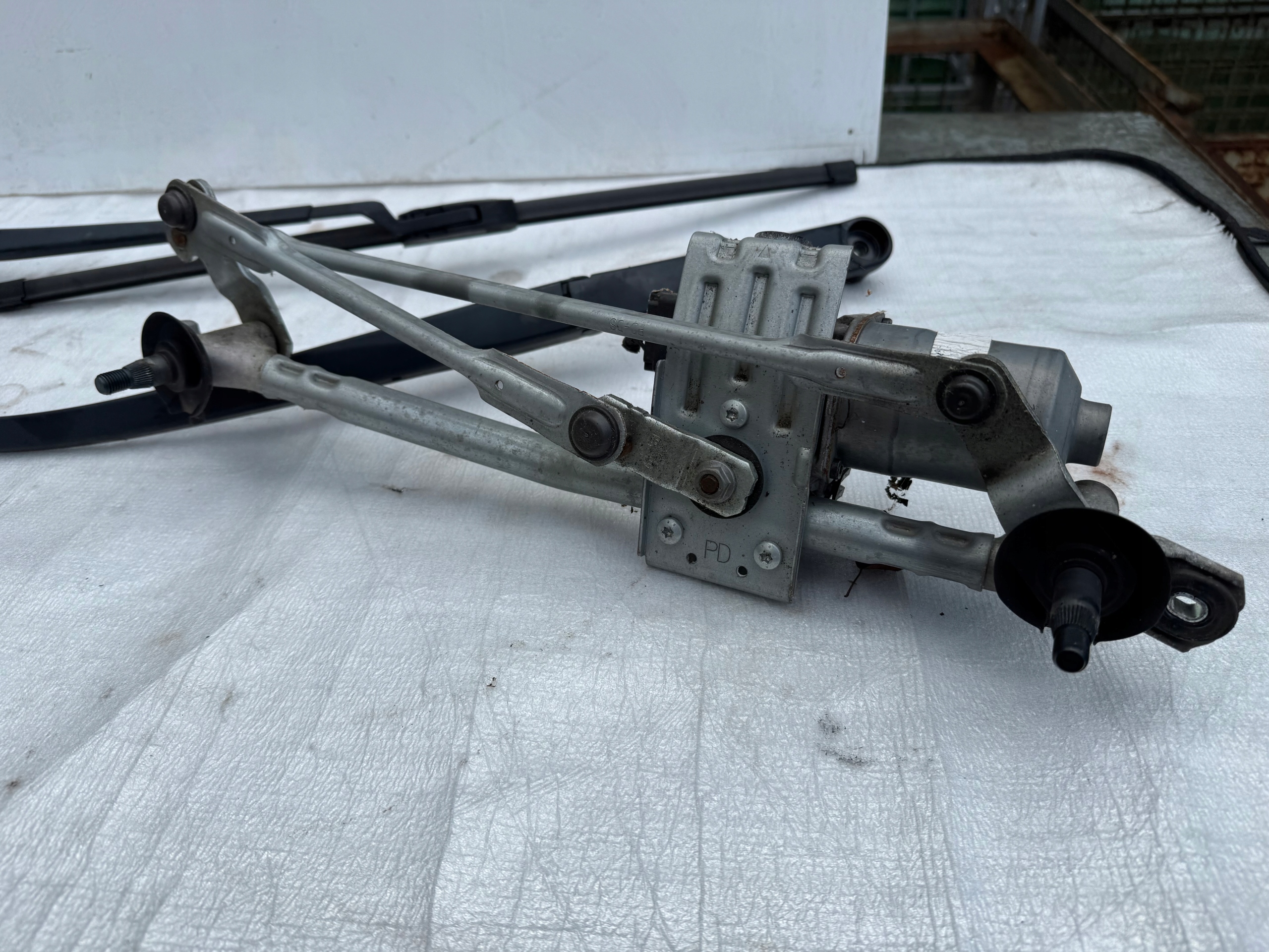 wiper mechanism mini motor front front Hyundai I30 III 17- EU
