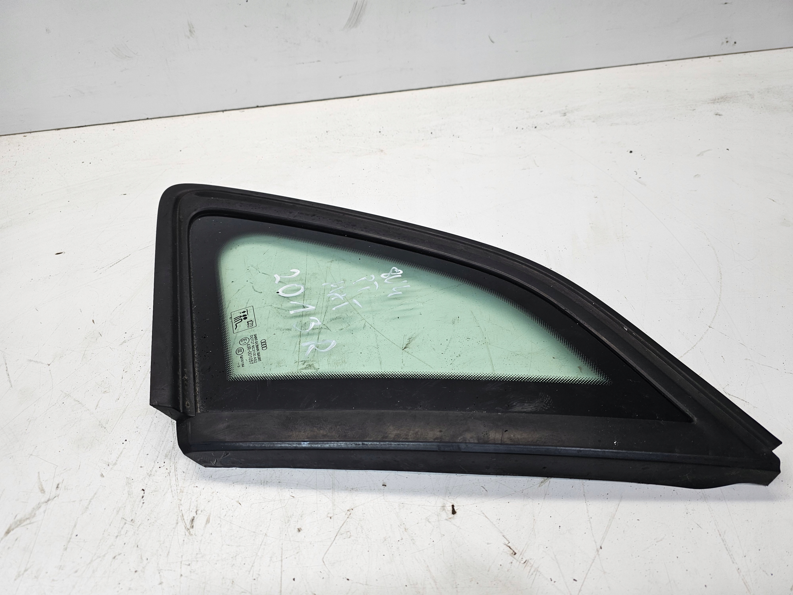 window bodywork below MAT AUDI A3 8V4 5-door right rear part 2013R