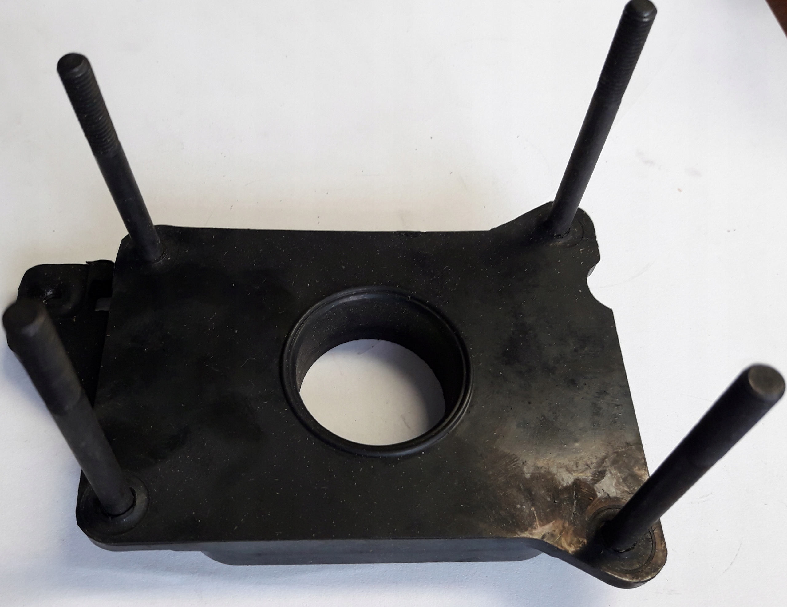 PODSTAWA GAZNIKA POLO 1.3 91-7/92,VENTO