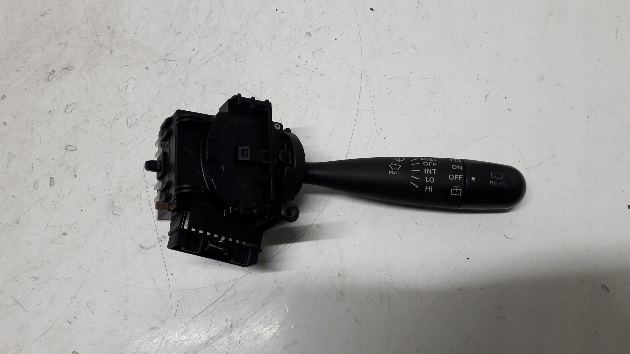 SUZUKI ALTO PIXO 09-14 PRZEŁĄCZNIK WYCIERACZEK