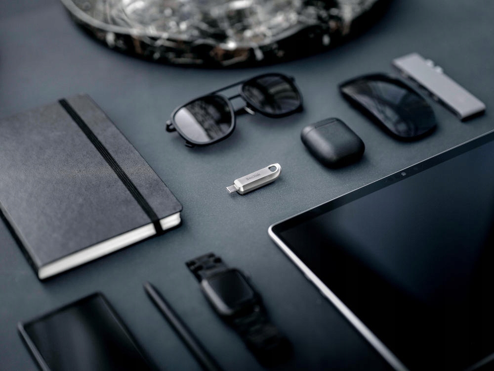 Metalowy Pendrive do Telefonu Tabletu Maca SANDISK Ultra Luxe 128GB USB-C Interfejs USB 3.1 typ C