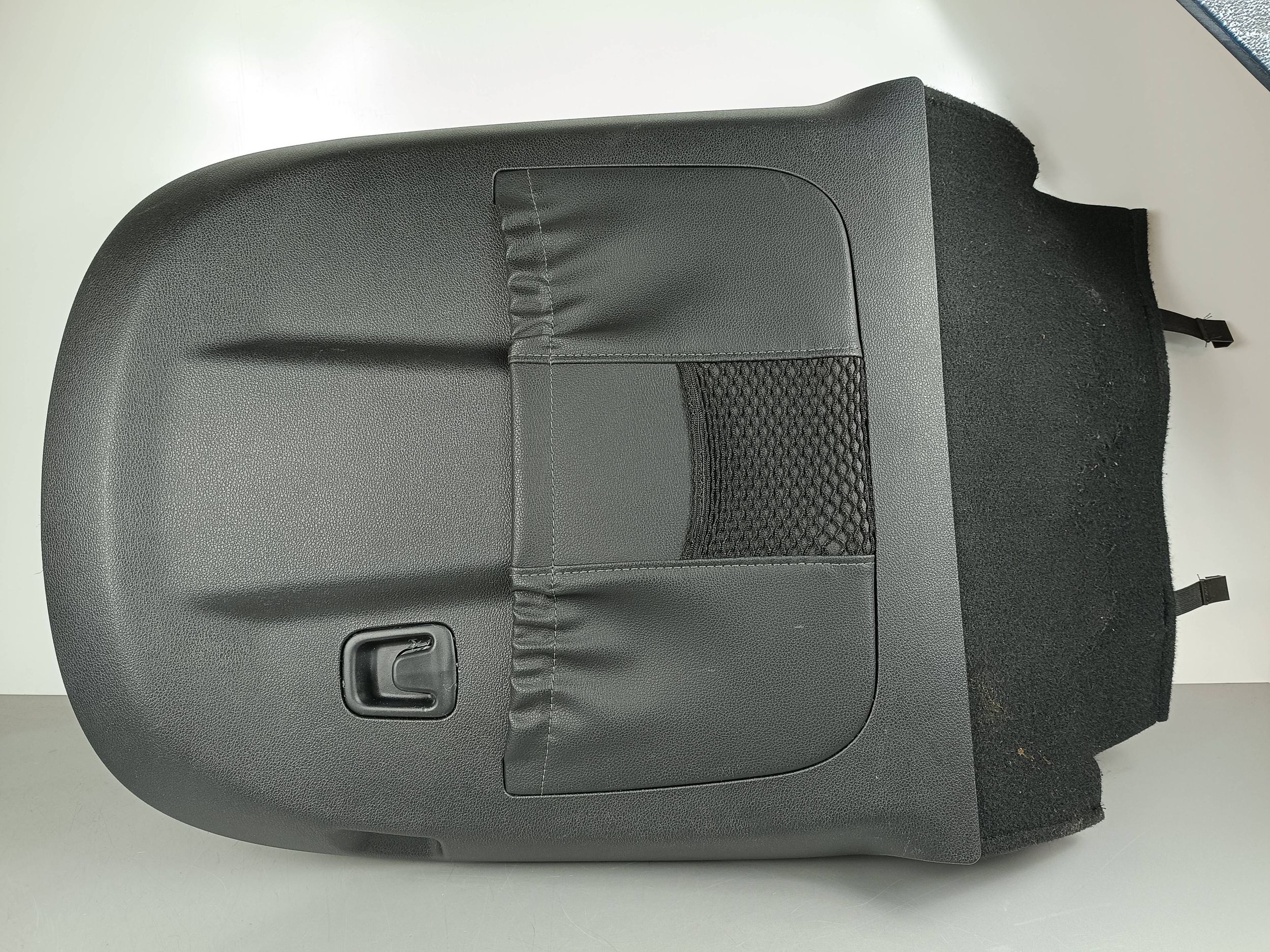 2022 kia TELLURIDE пластик кресло 3766606