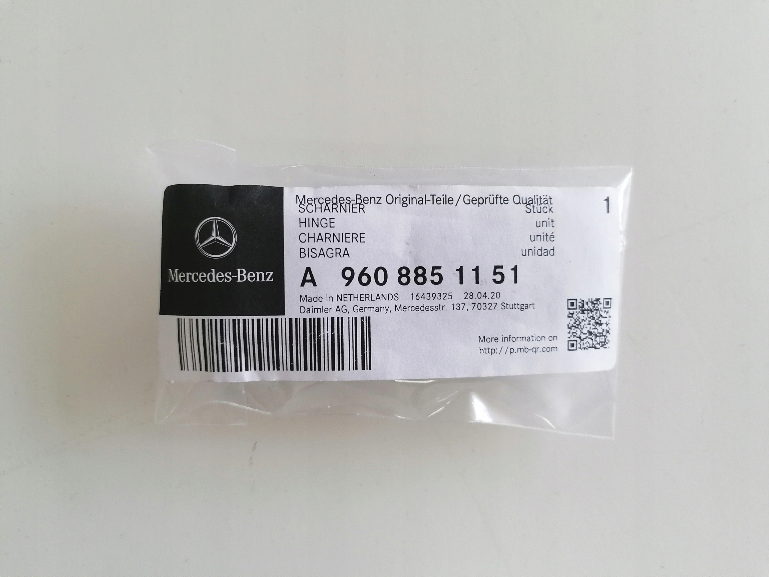 ZAWIAS ZEWNETRZNY STOPNIA KABINY MB ACTROS MP4