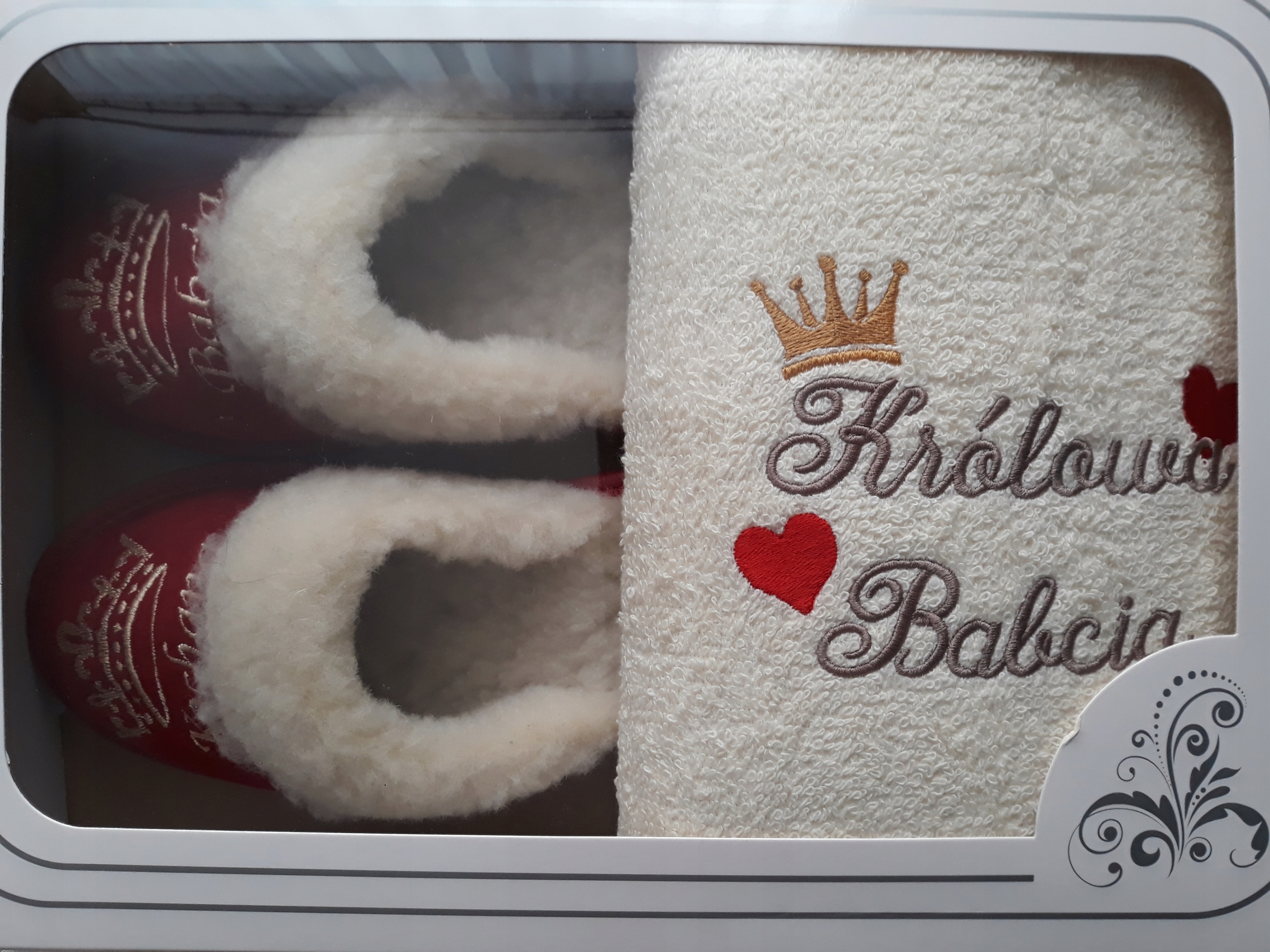 ZESTAW PAPCIE SKÓRA WEŁNA+RĘCZNIK DLA BABCI *38*PL