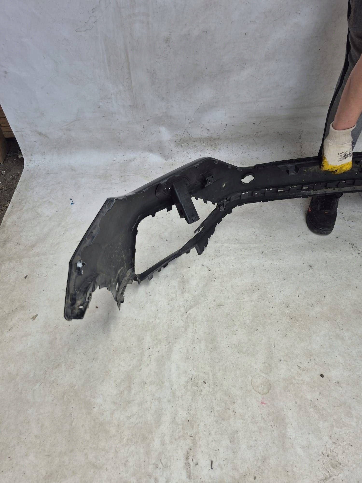 VW TOUAREG III 760 18- bumper front front SPR PDC 760807221E