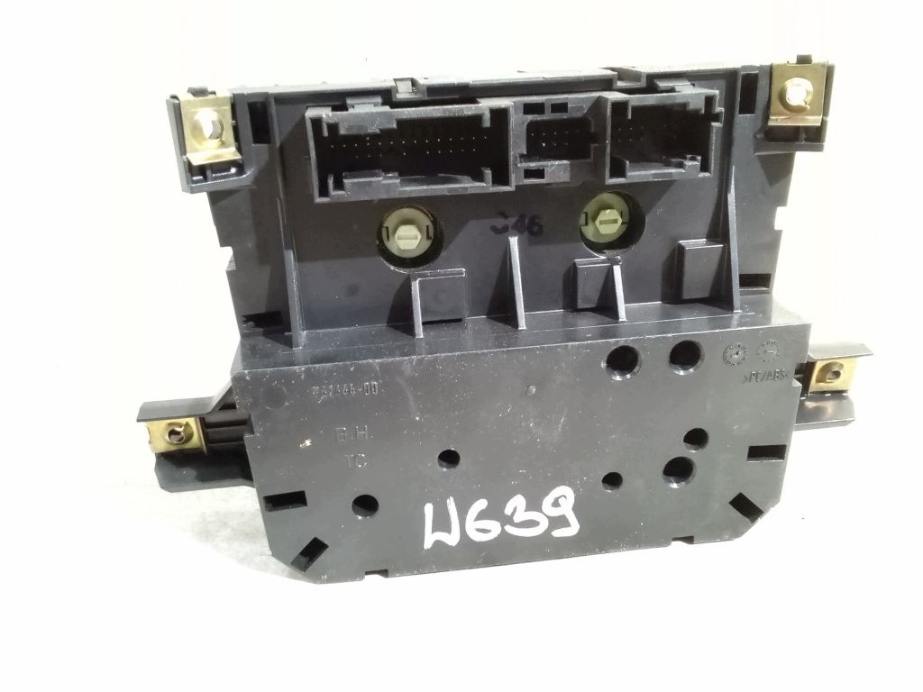 Mercedes Vito W639 control panel of the air conditioning