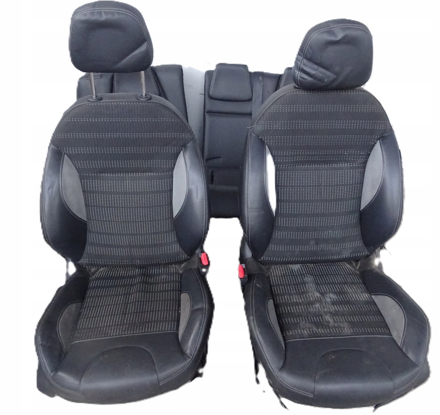 PEUGEOT 2008 Sitze KOMPLET POL Leder