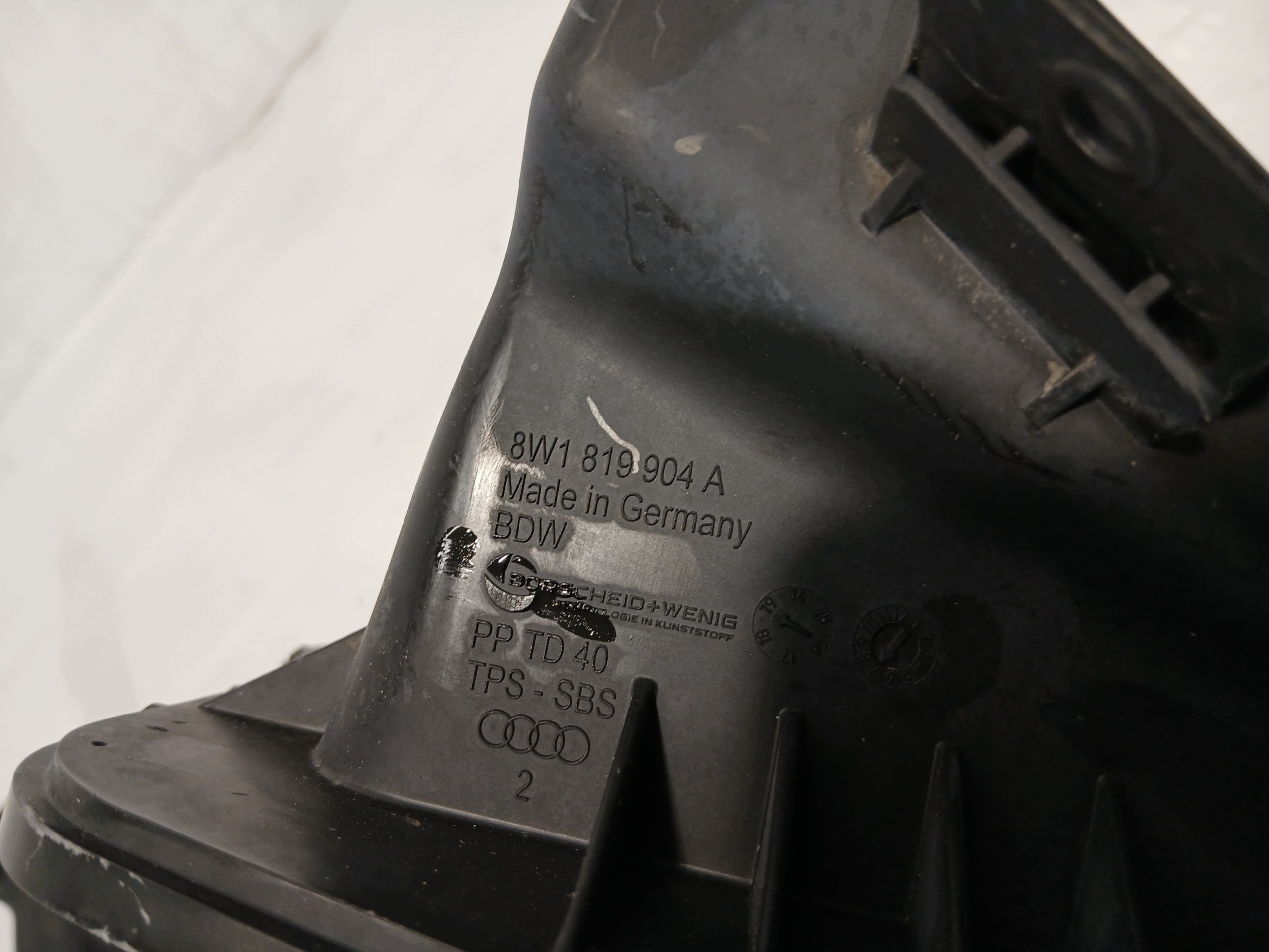 AUDI A4 B9 grid intake air 8W1819904A