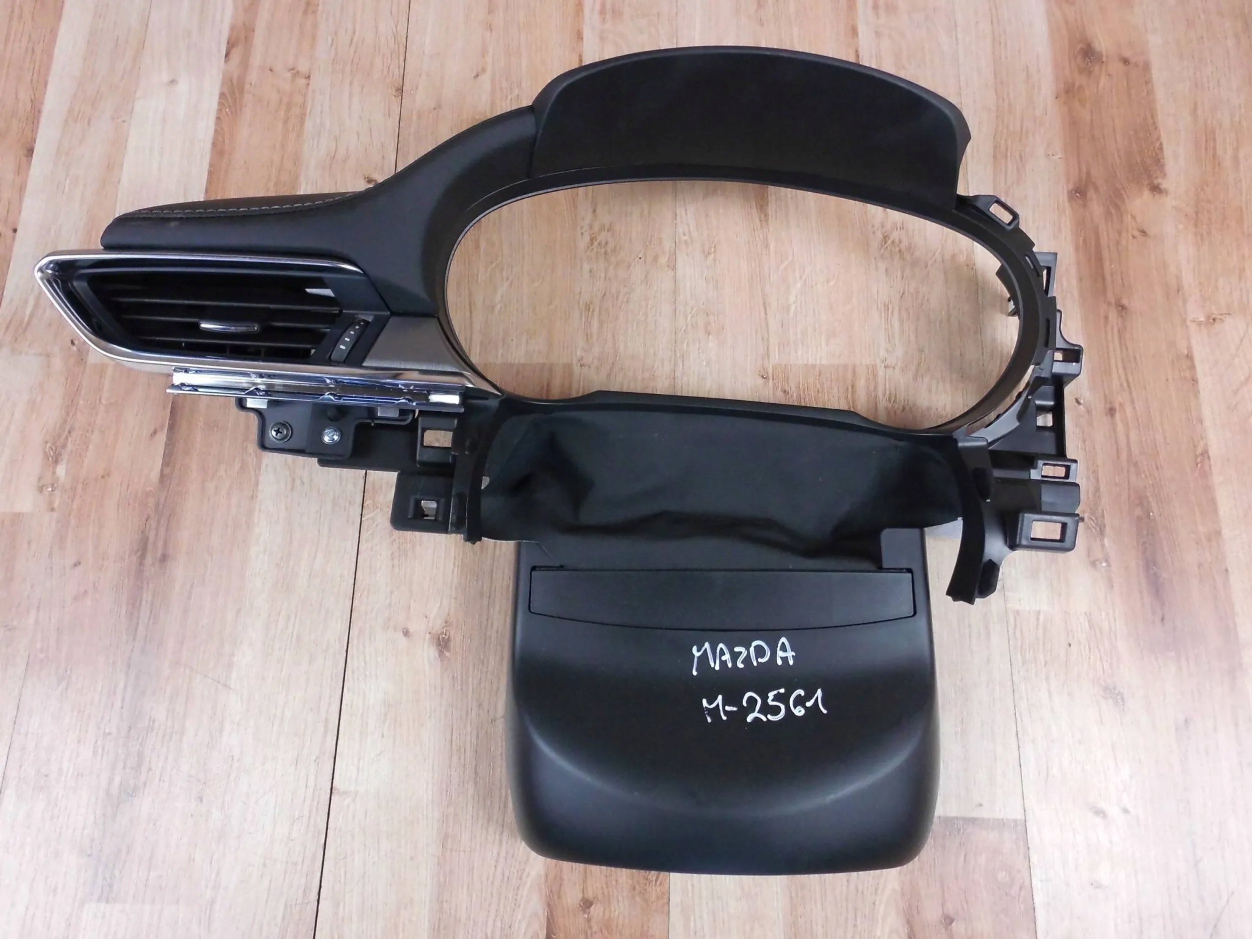 Mazda 6 GJ 2018 instrument panel frame cover cap