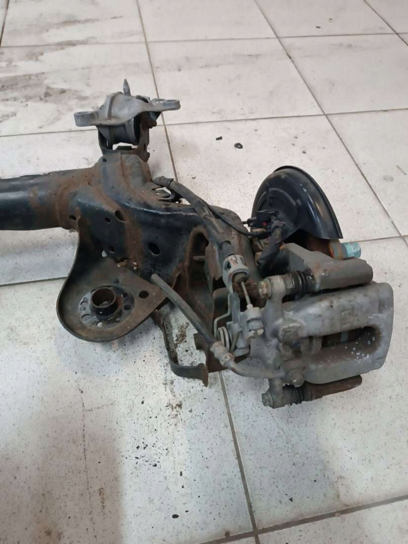 Belka zawieszenia tył Chevrolet Cruze J400 2017 Typ samochodu Samochody osobowe