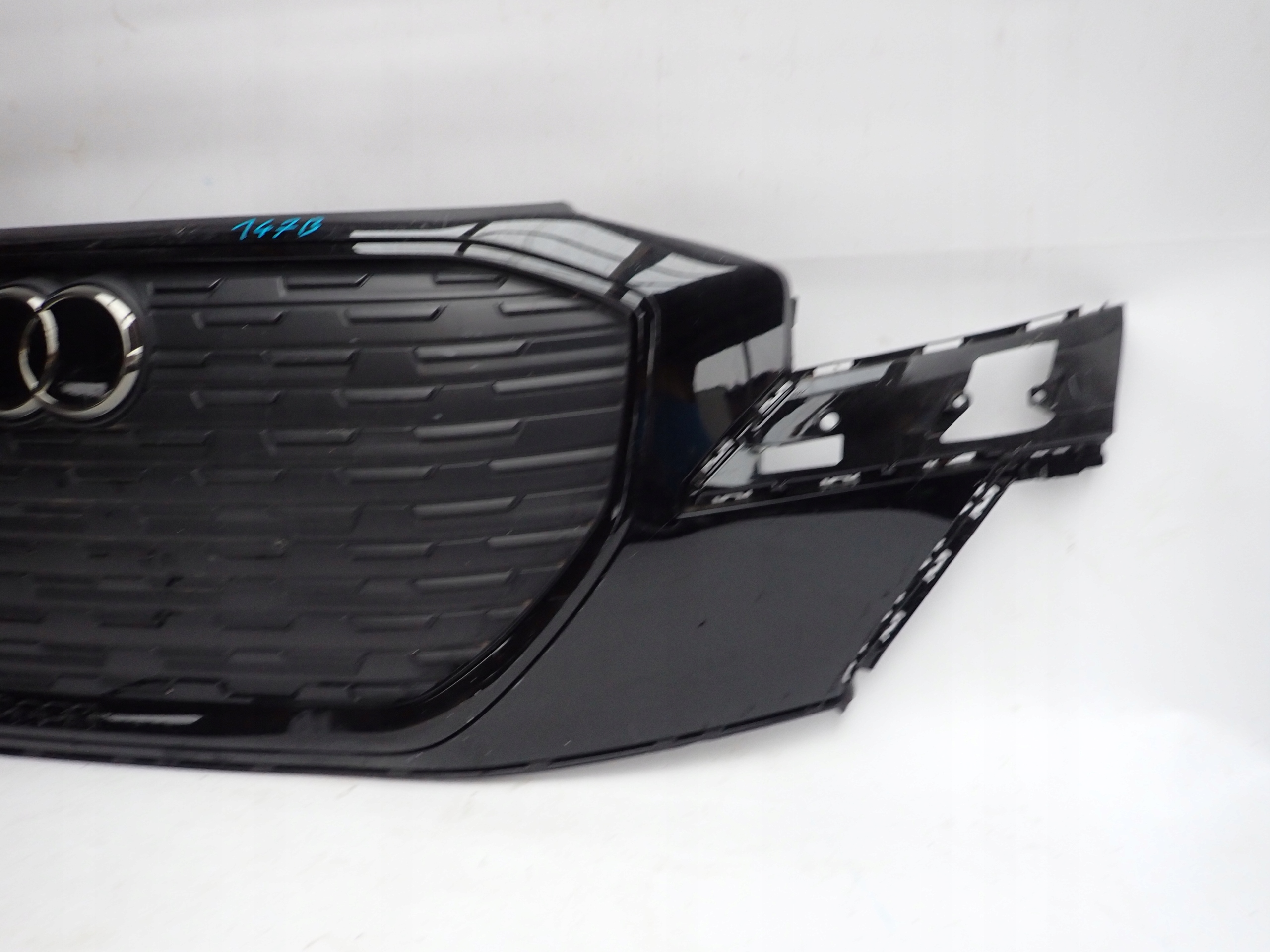 Audi Q4 Kühlergrill FRONTGRILL Kühlergitter 89A807725 - Thumbnail 4