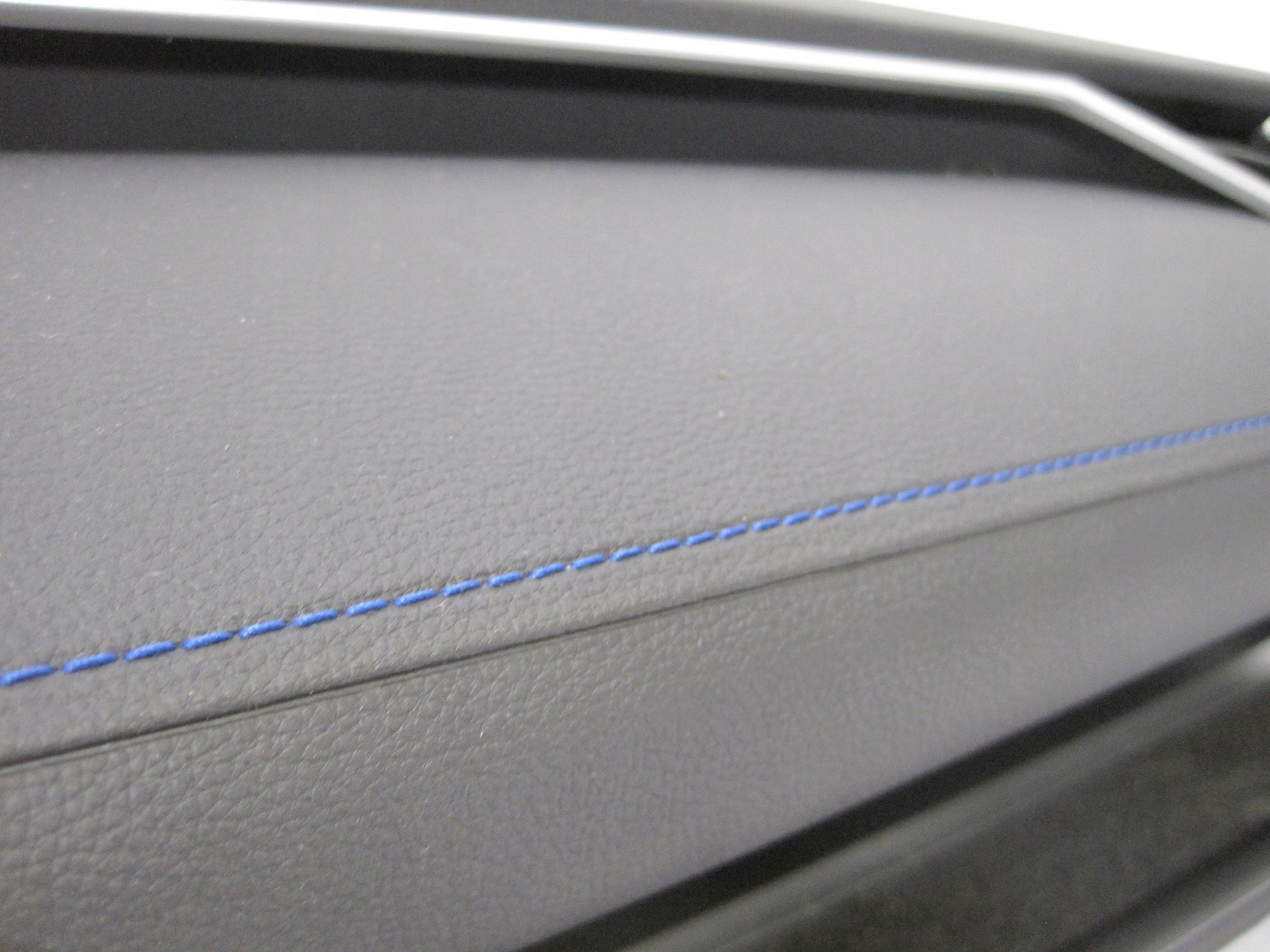 dashboard TOYOTA RAV4 RAV 4 V LIFT 23R blue NIC