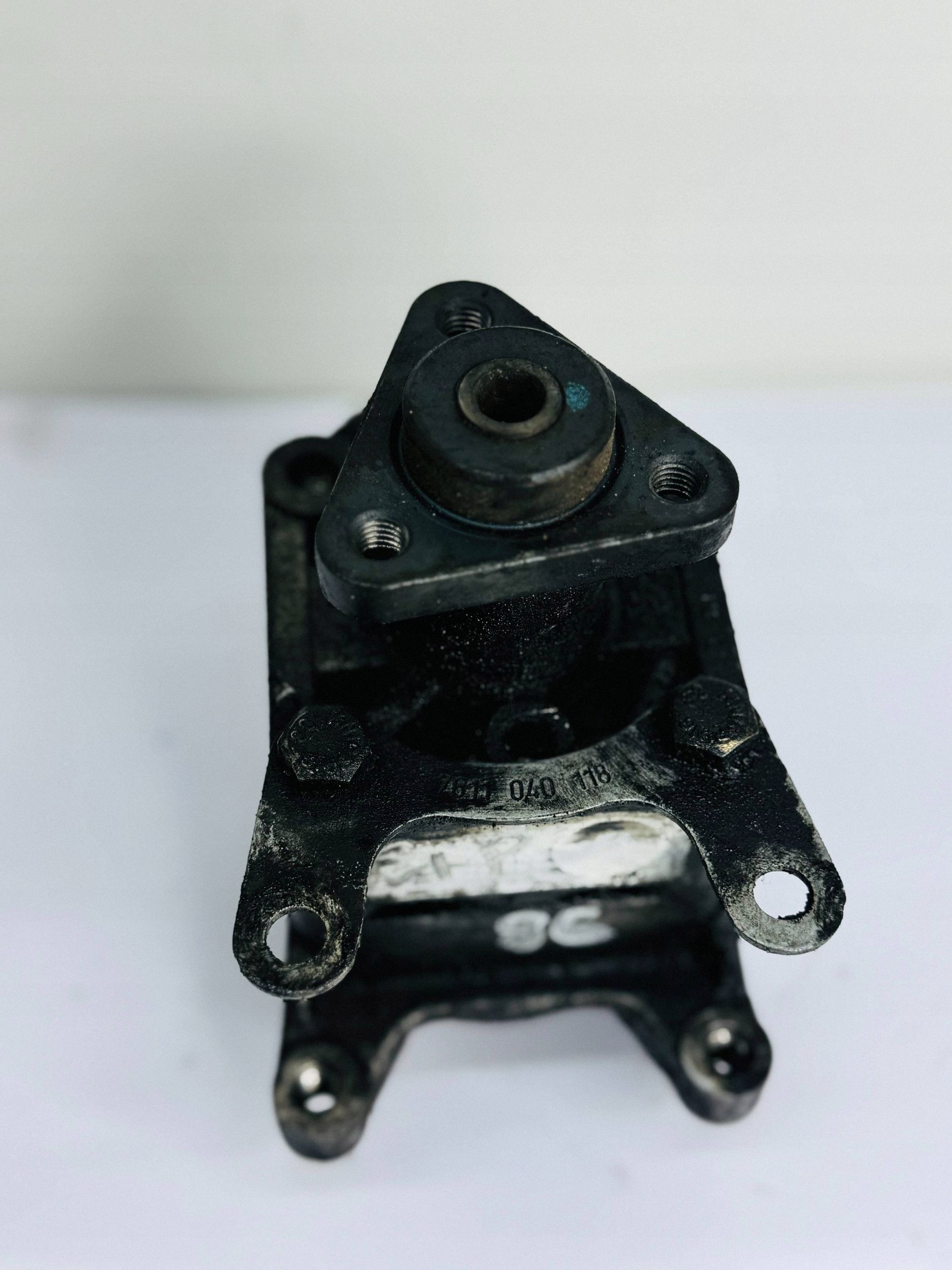 2000 BMW 3 E46 servo pump 7611040118