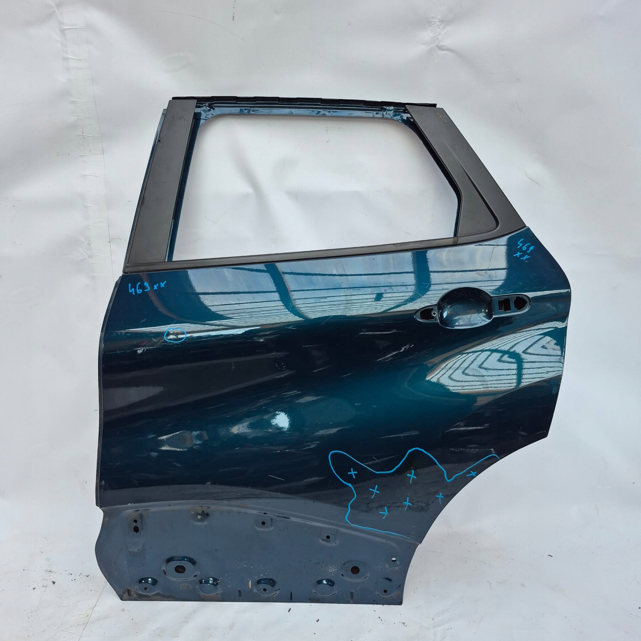 RENAULT CAPTUR and 1 13-19 door rear part rear. left