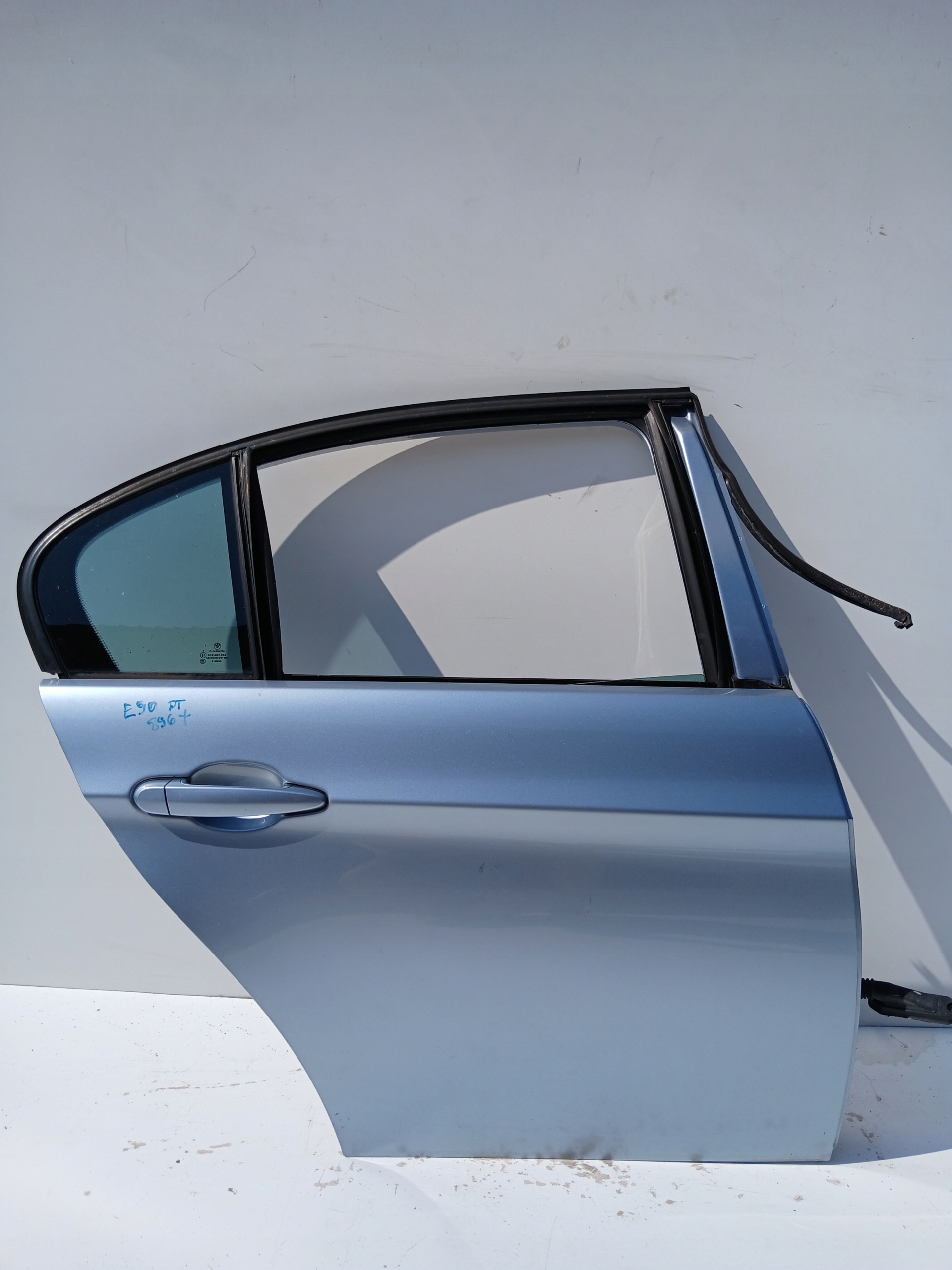 door right rear. BMW E90 896 BLUEWATER