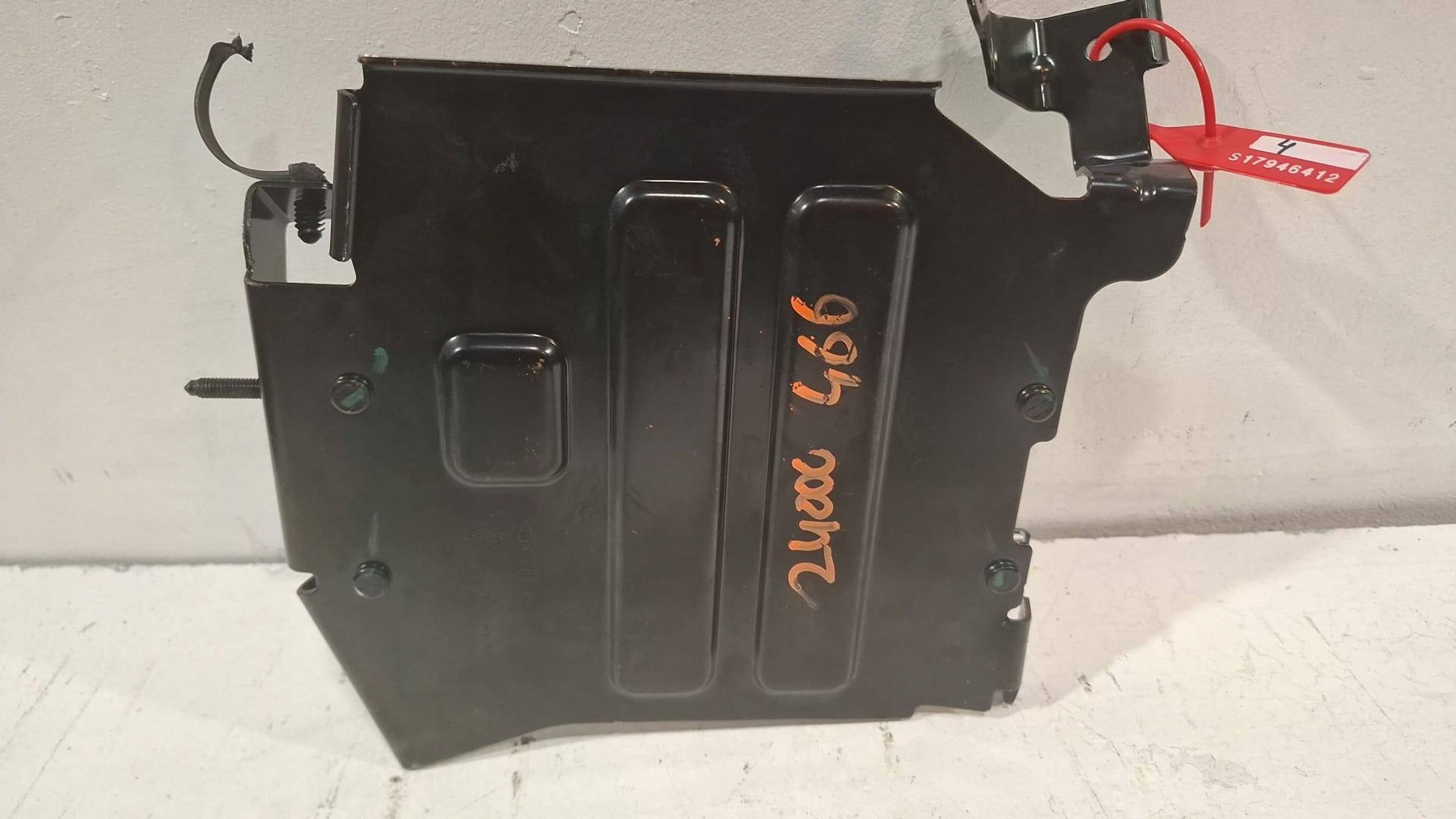 control unit of the engine computer 237D40399R Renault ZOE
