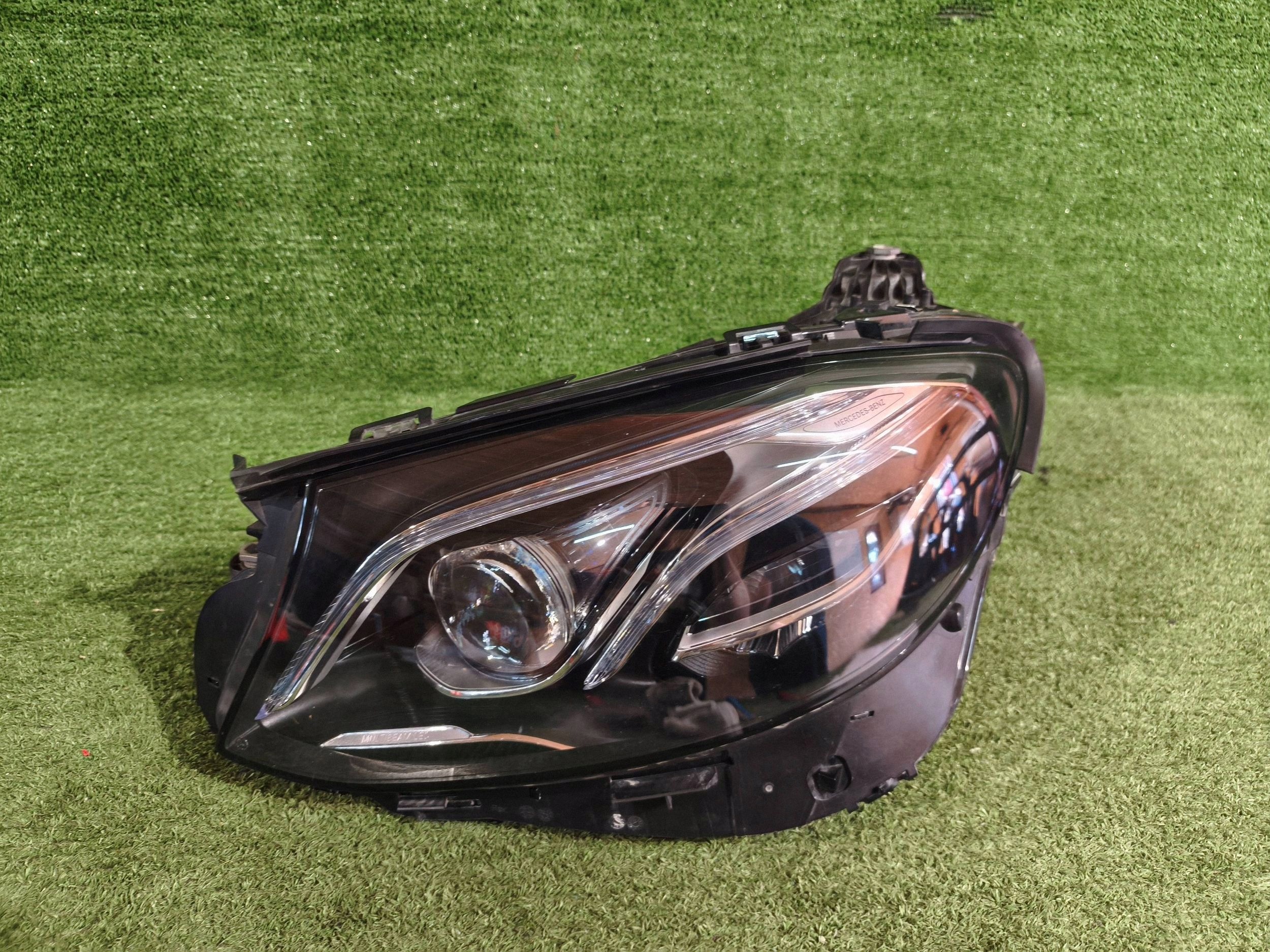 REFLEKTOR left front MERCEDES E-class W213 MULTIBEAM NR.1698
