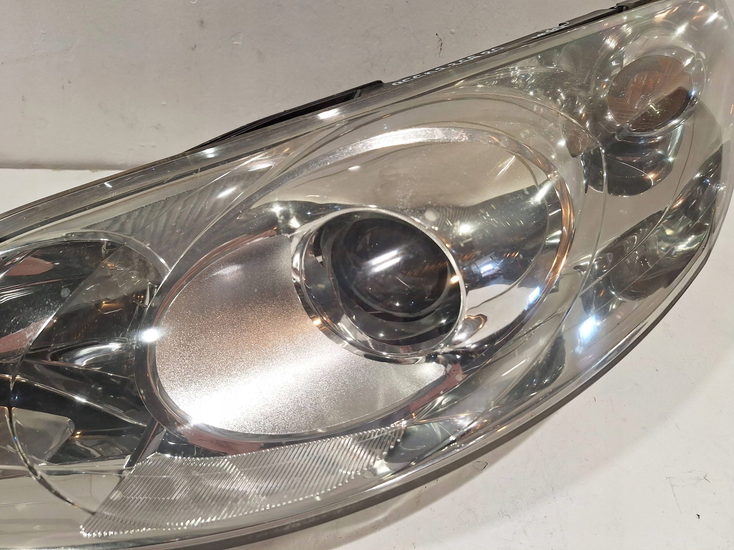 light front left XENON 9660236680 PEUGEOT 407 04