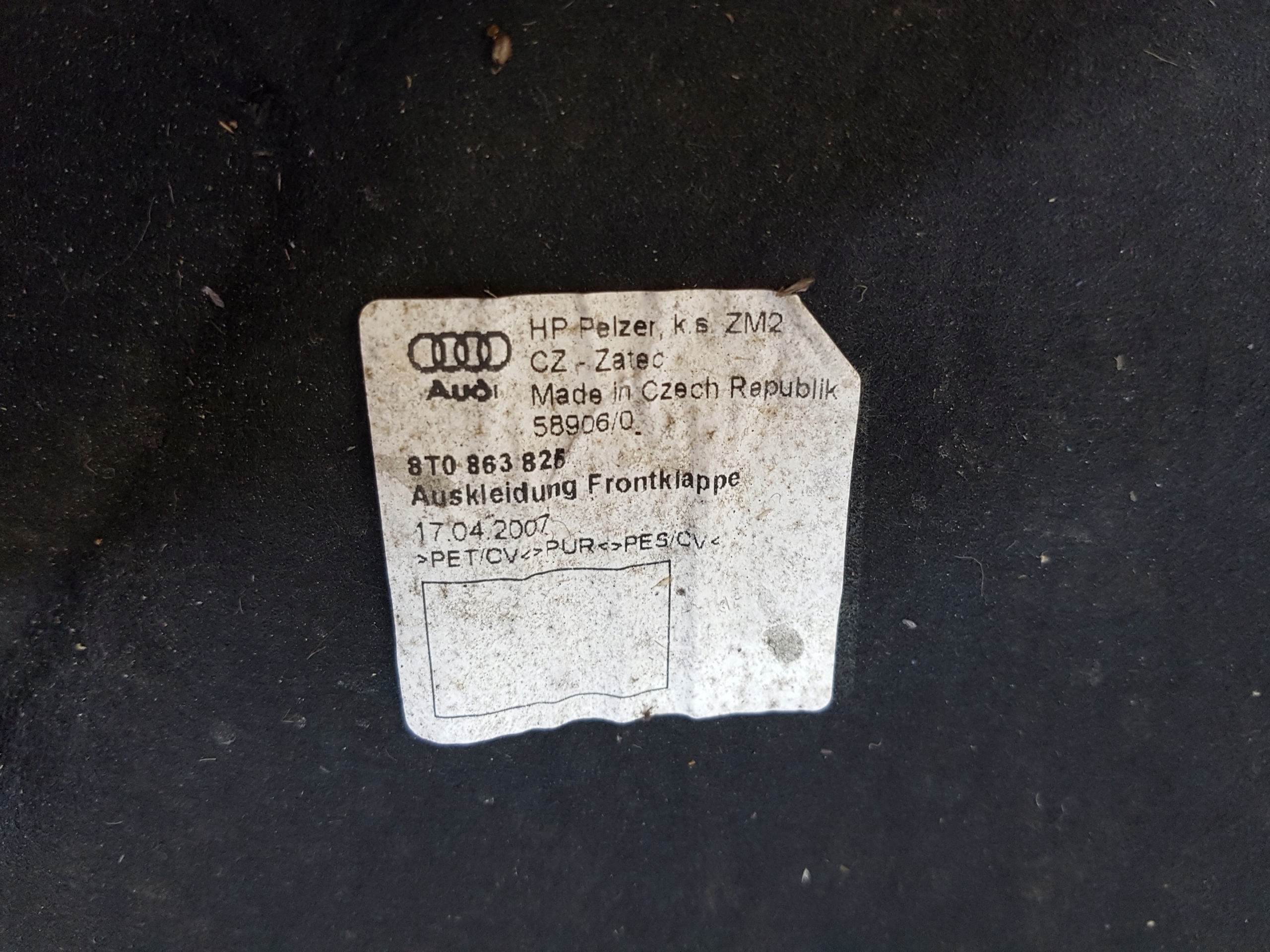 AUDI A5 8F 8T soundproofing bonnets 8T0863825