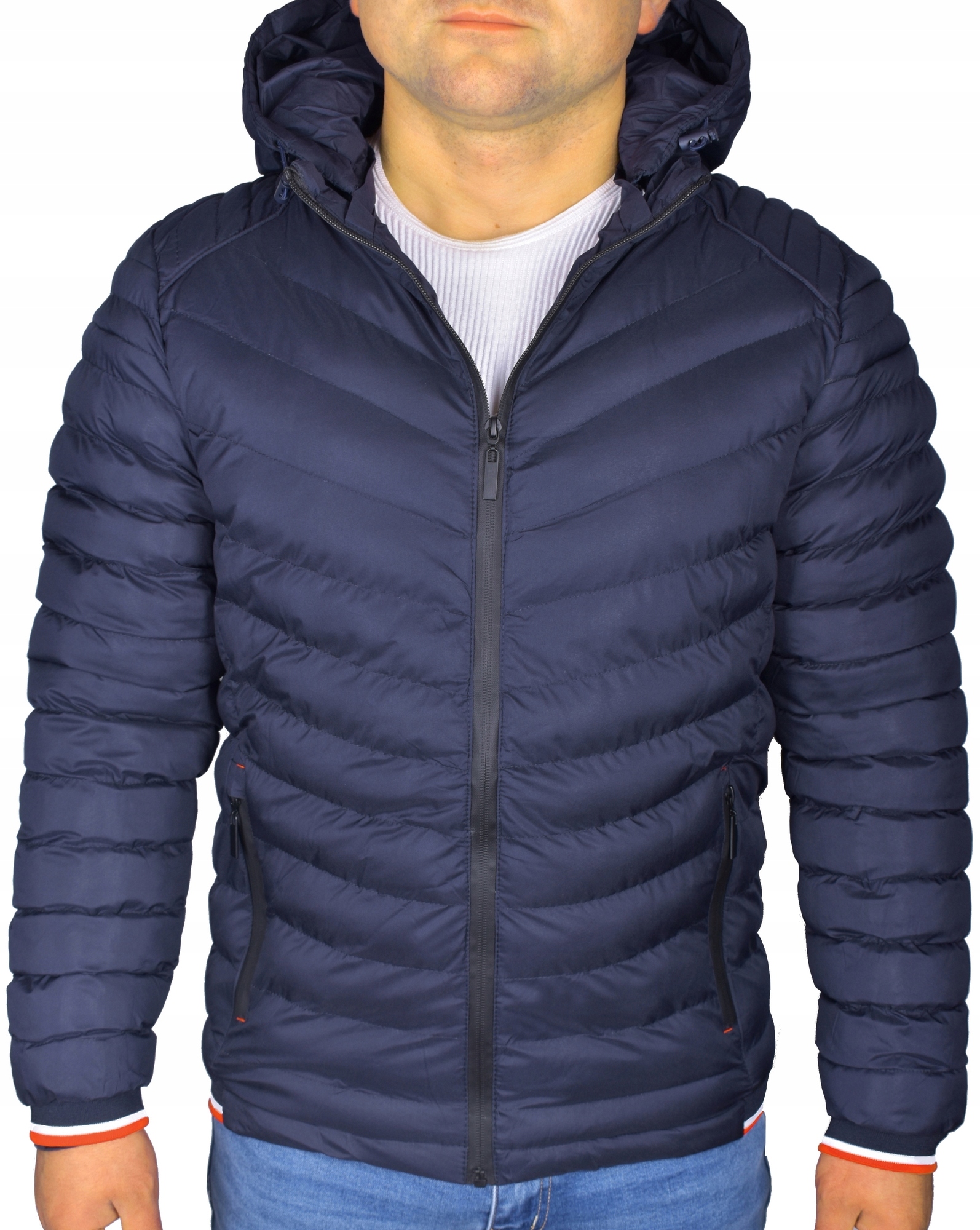 

Kurtka Zimowa Pikowana Z Kapturem Ocieplana