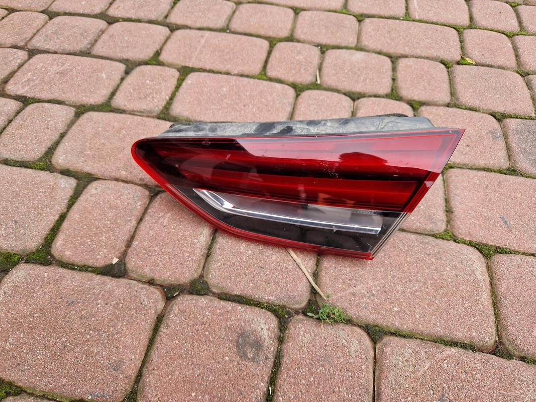 light rear right HB Opel Insignia B 39108786