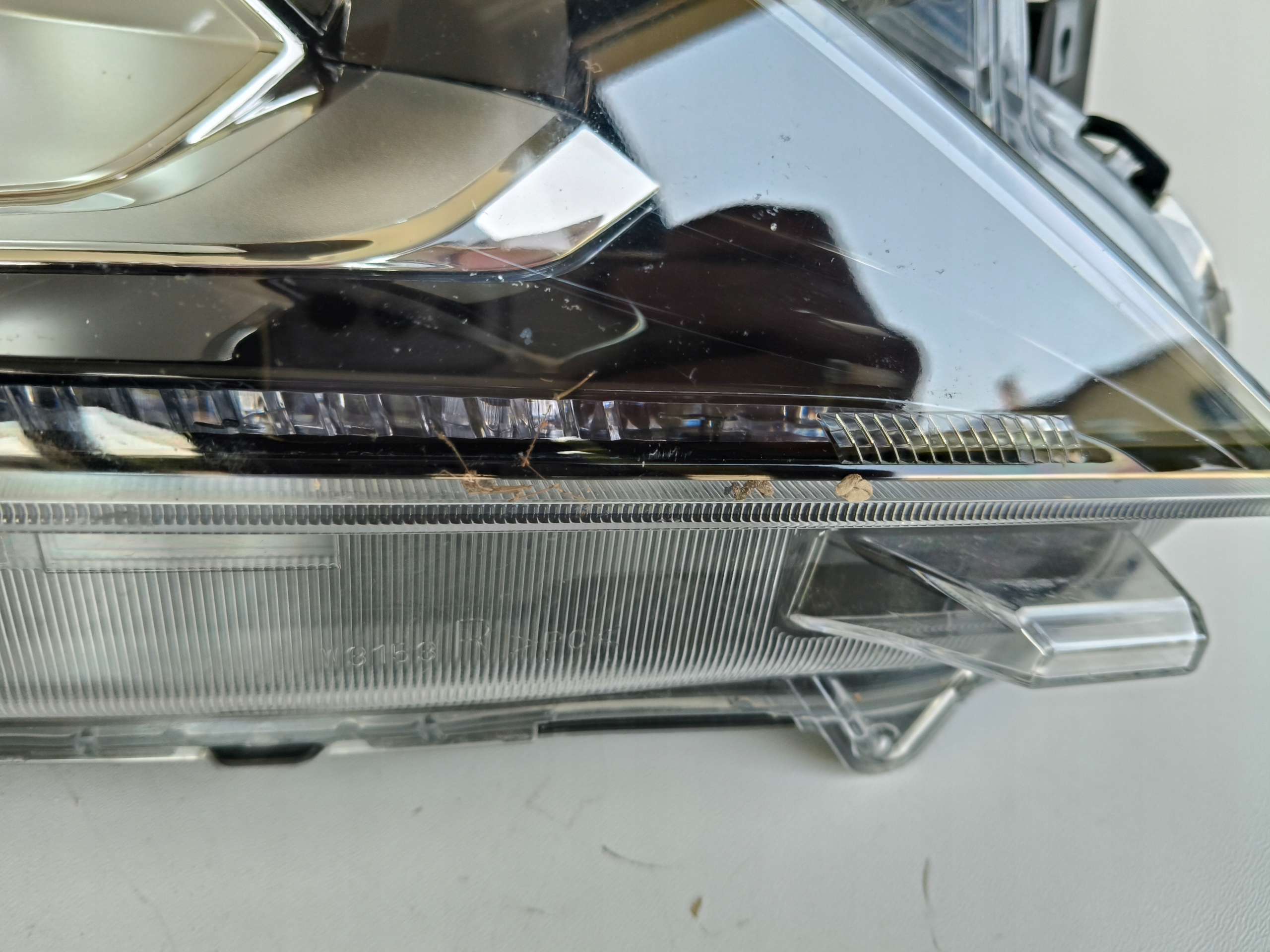 Licht rechts REFLEKTOR MITSUBISHI ECLIPSE CROSS 17- LED