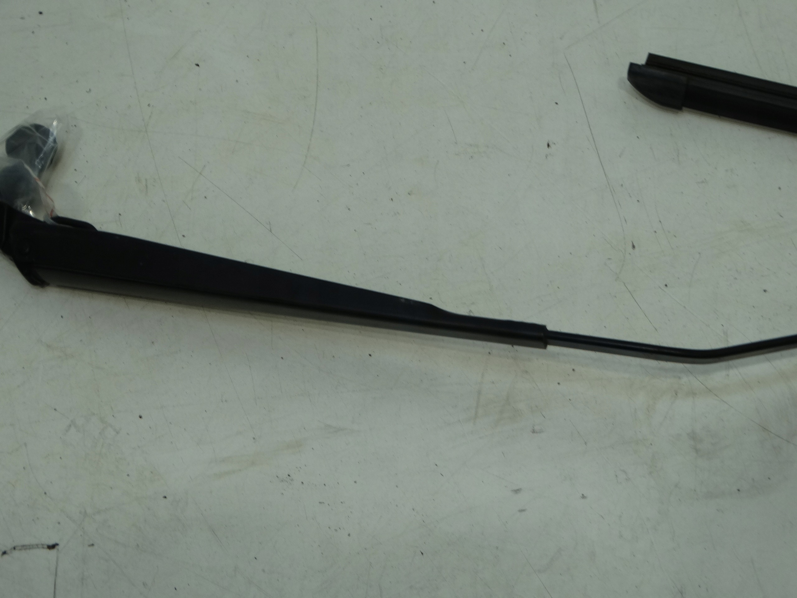wiper arm left front RENAULT GRAND SCENIC III 288810003R