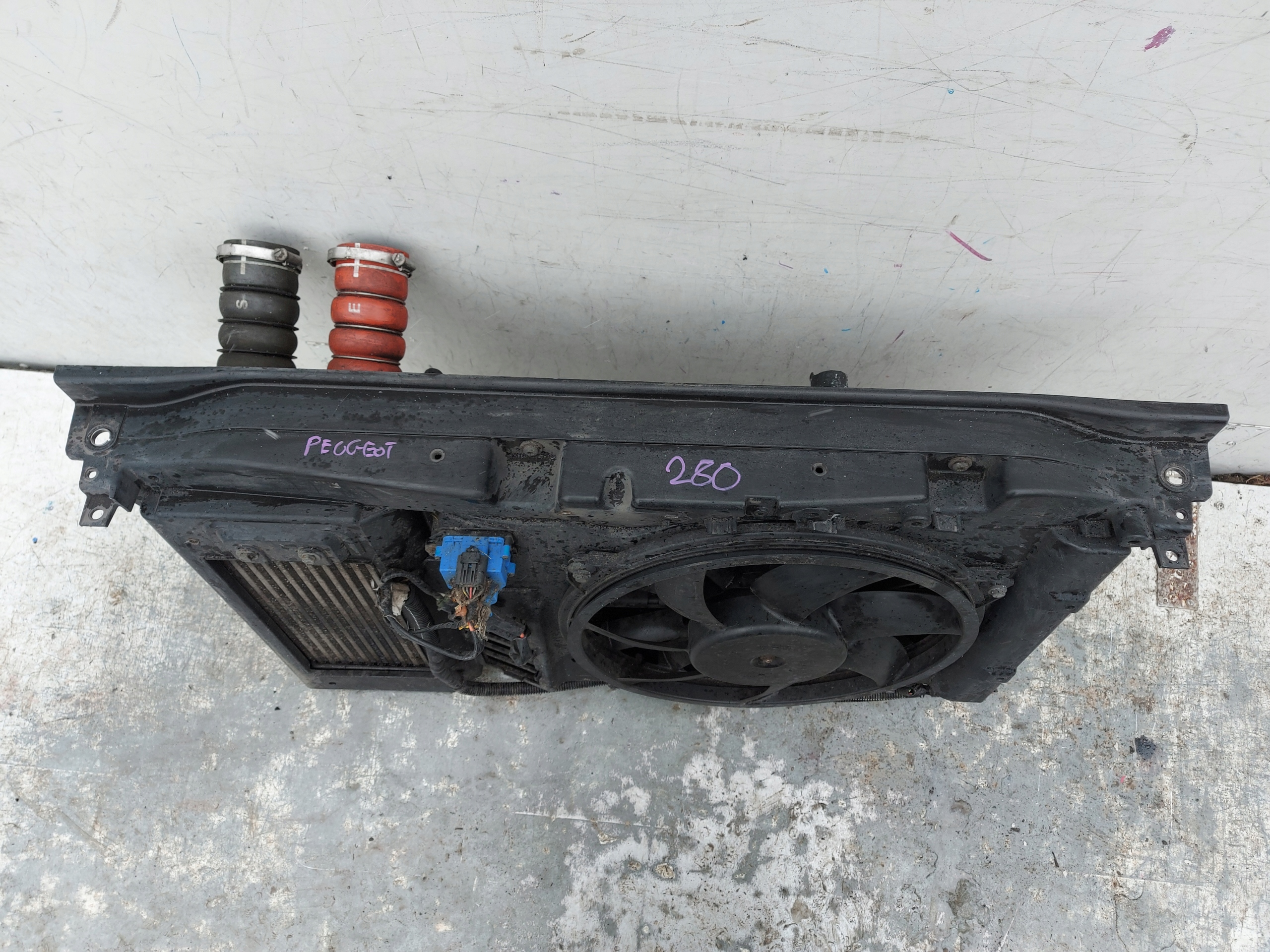 Peugeot 3008 1 09- 1.6 thp support panel for radiators radiator fan