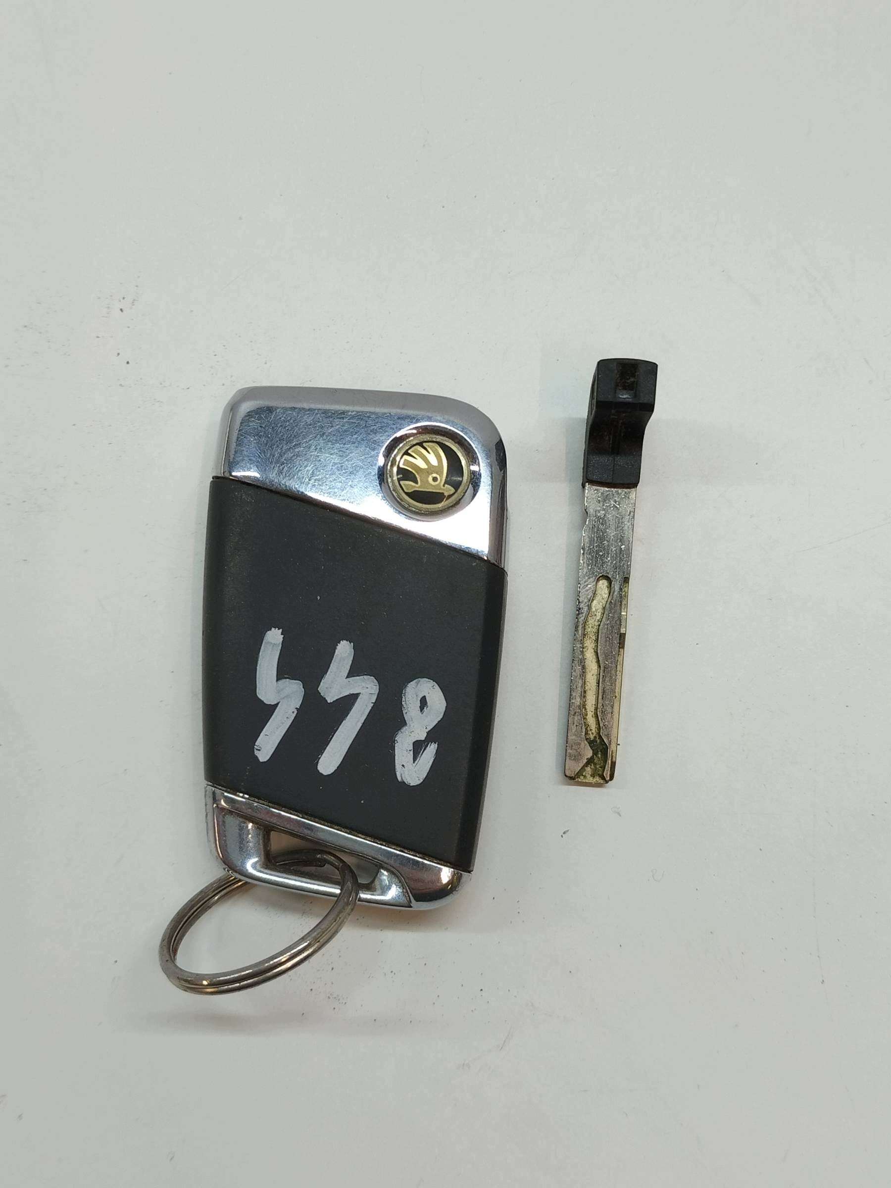 key PILOT 3V0959752B Skoda Superb III (2015-2024)